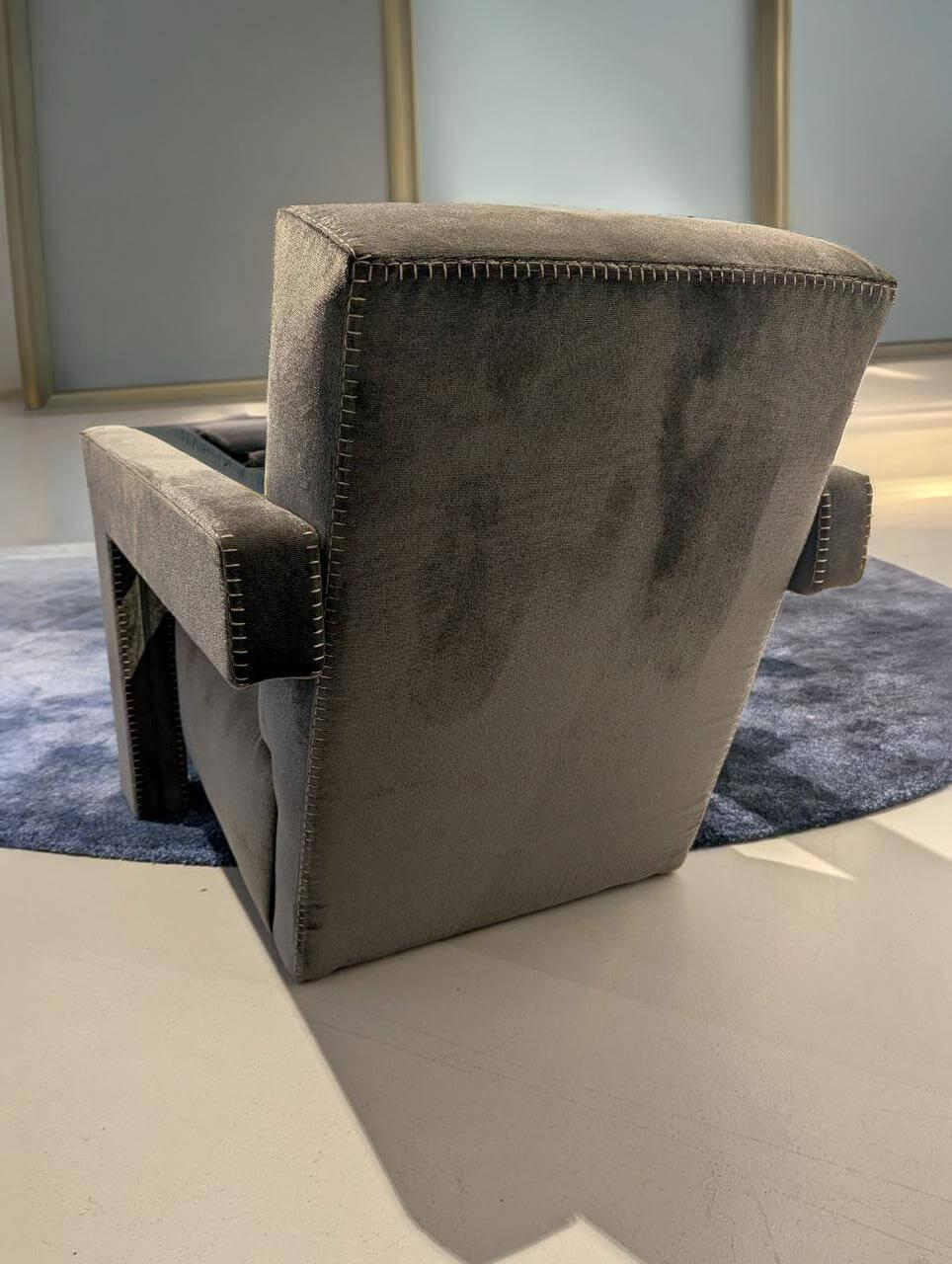 Cassina - 2er-Set Sessel Utrecht Stoff O Antrazit Osaka mit Knopflochstich - 5