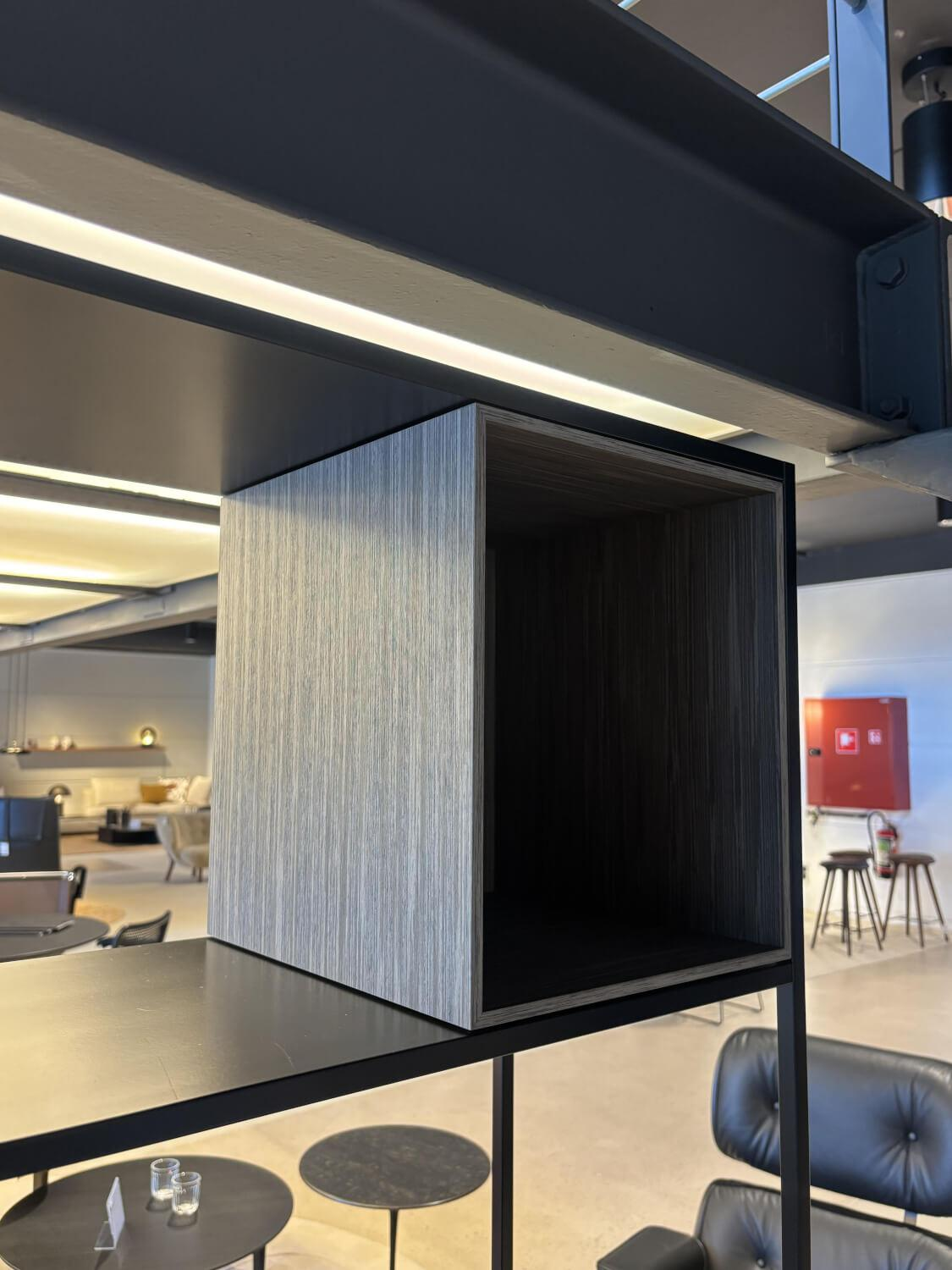 MDF Italia - Regal Minima 3.0 Holz Grau Matt Lasiert Gestell Aluminium Schwarz - 8