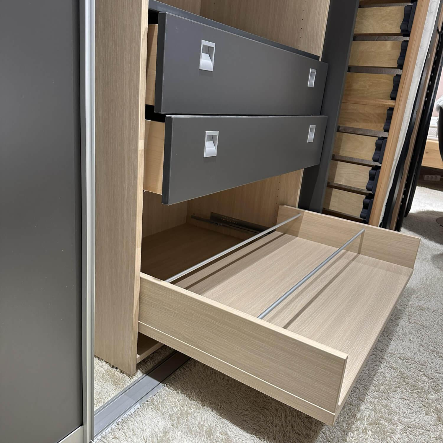 Trüggelmann - Kleiderschrank Logo Sinus Mit Schiebetüren Türen Melamin Graphitgrau Innen Melamin Eiche Türprofil 3 H Alu - 4