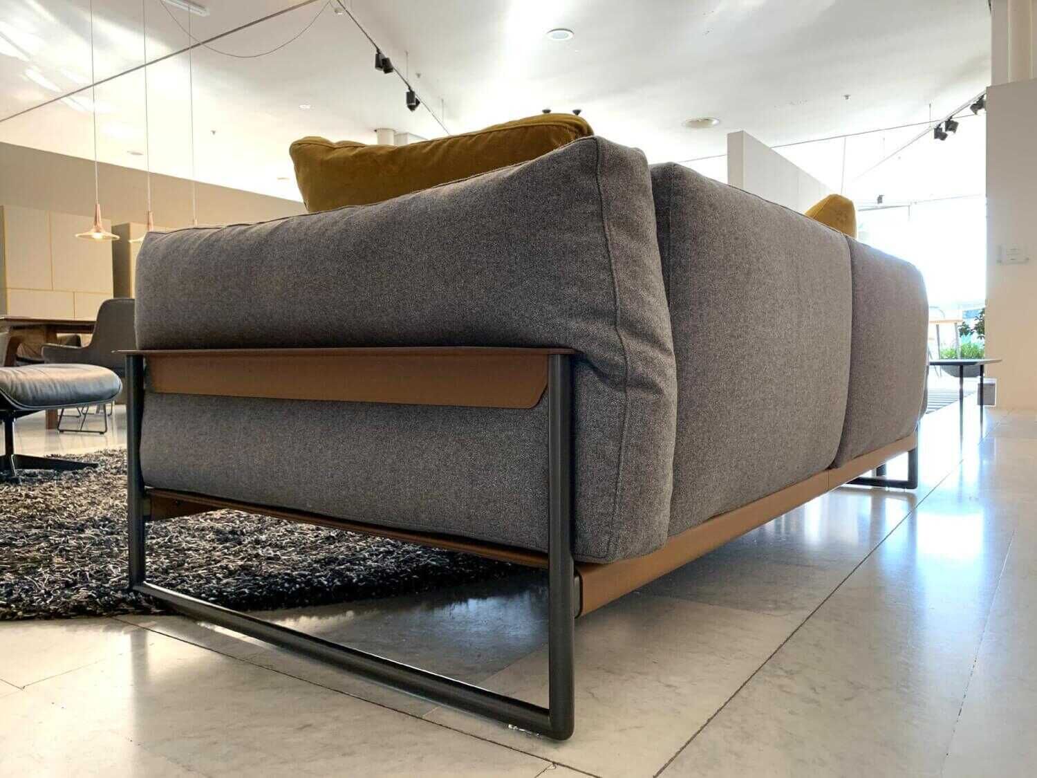 Flexform - Sofa Zeno Light Stoff Graumeliert Gestell Metall Brüniert mit 2 Kissen - 13