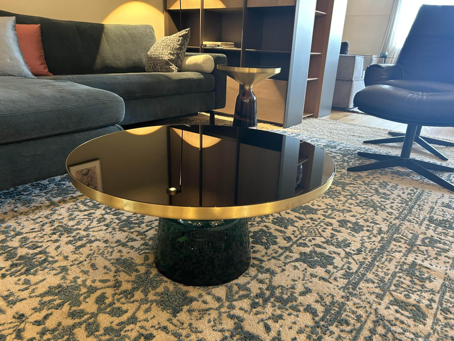 ClassiCon - Beistelltisch Bell Coffee Table Glasplatte Schwarz Fuß Smaragdgrün - 3