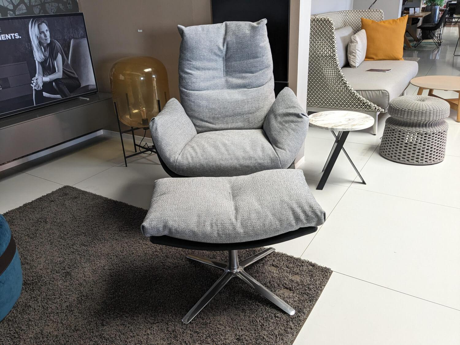 COR - Sessel Cordia Lounge Stoff 80 Platin Schale Schwarz mit Hocker - 2