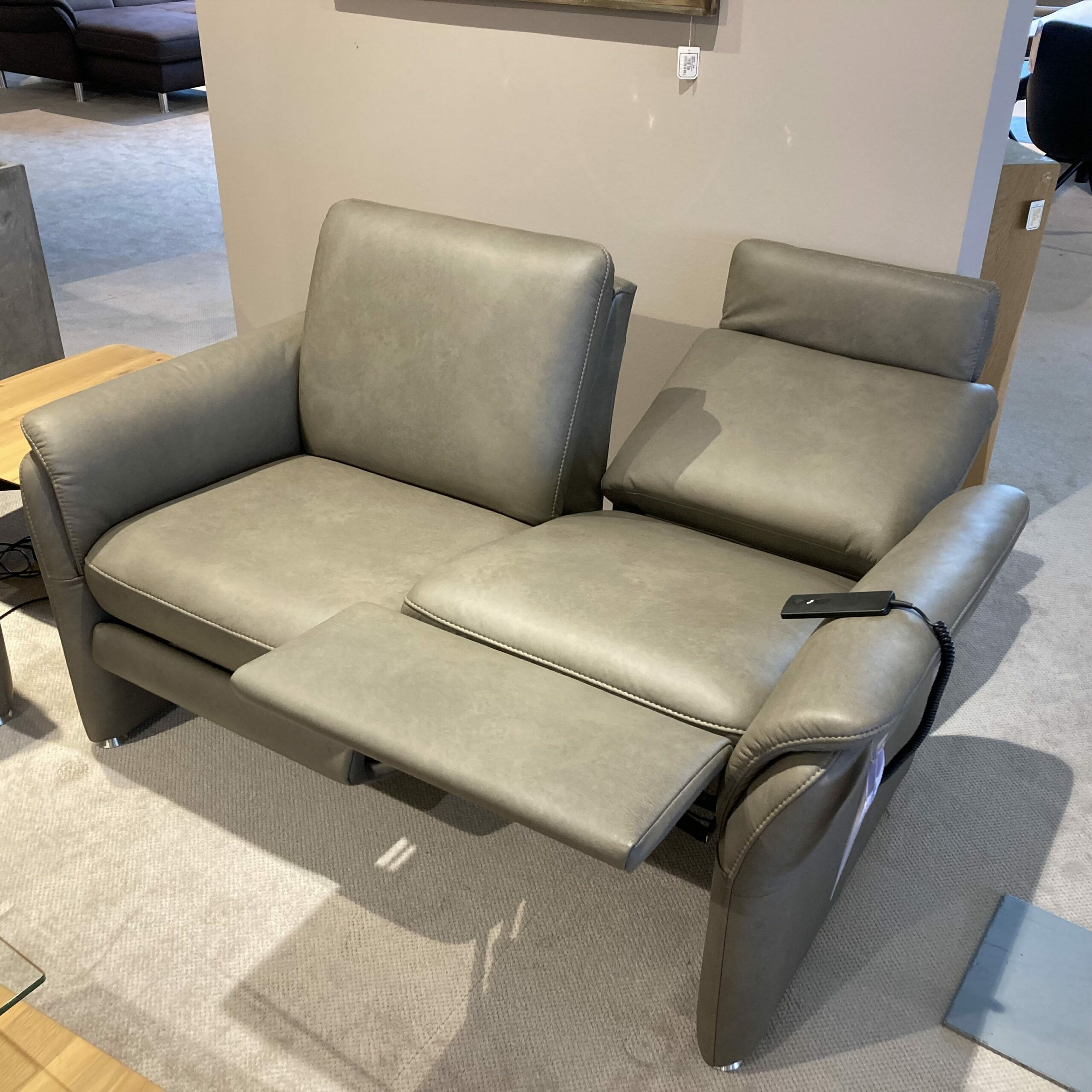 Steinpol - Garnitur Polsteria Pares Leder Levita Smoke Grau Füße Aluminium Poliert - 3