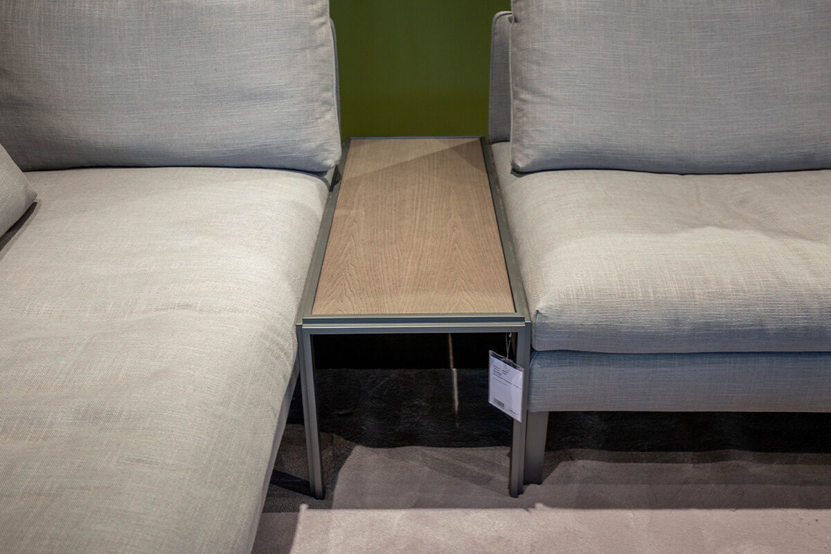 Molteni & C - Ecksofa Paul Stoff Katana Hellgrau Gestell Aluminium Zinnfarbig - 2