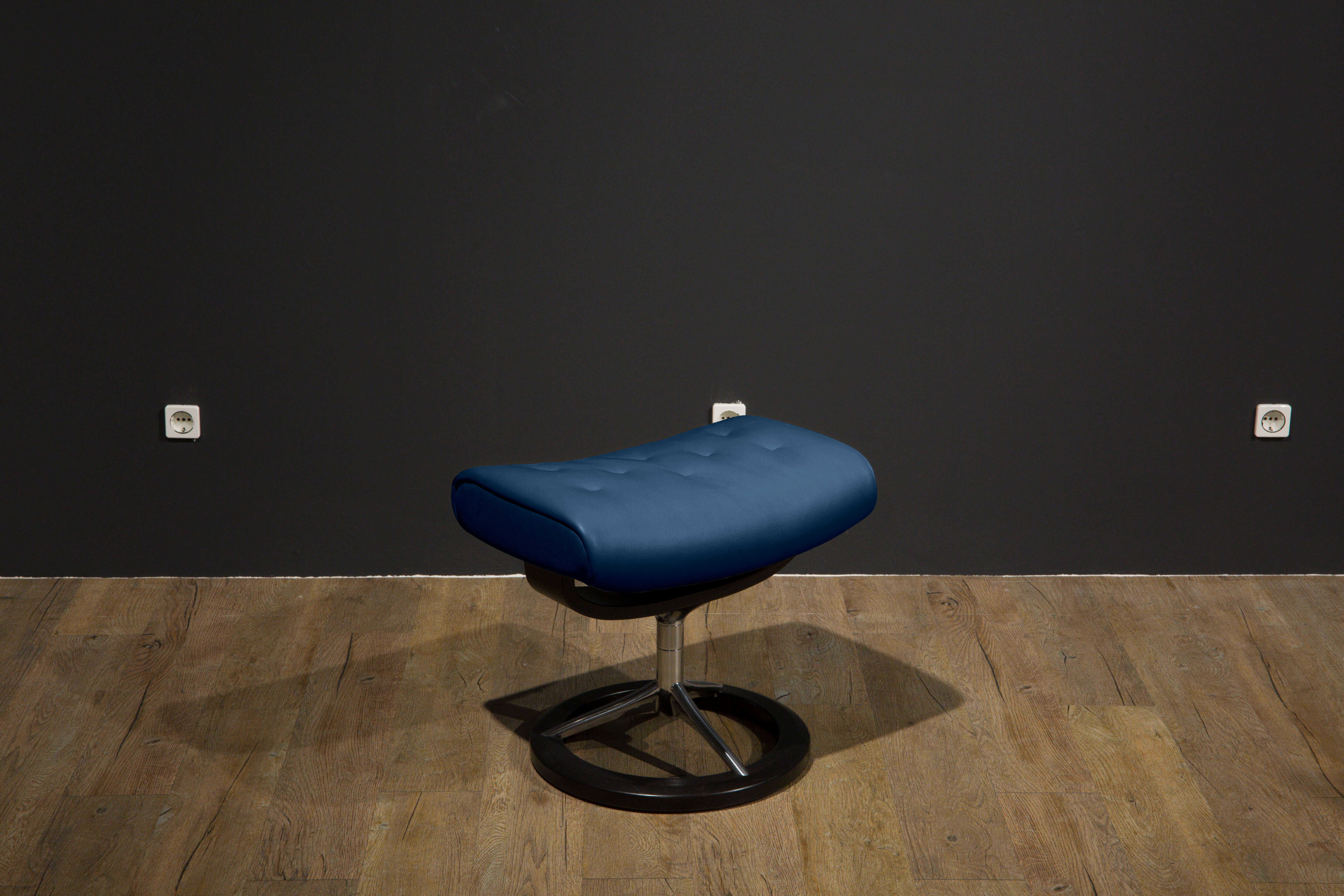 039-02-230_HOHMANN_5D_4864 Stressless - Sessel Skyline M Leder Blau Cori Signature mit Hocker - 4
