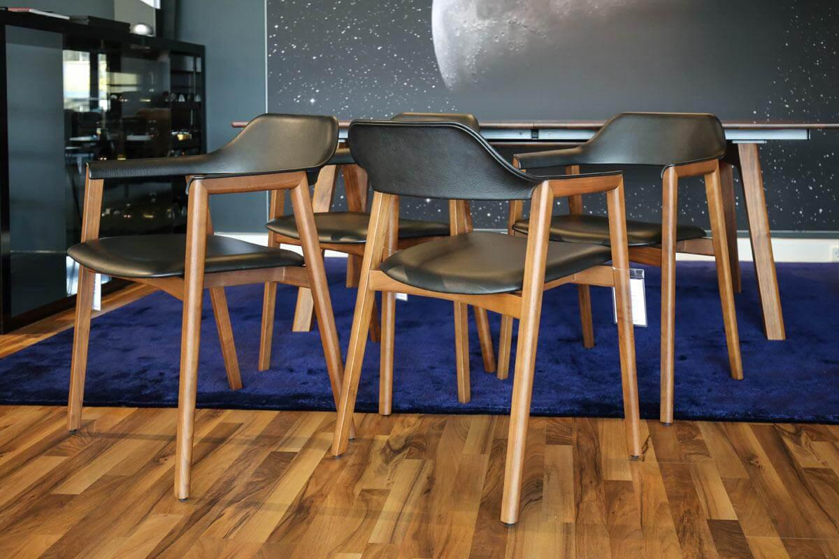 Conde House - 4er-Set Stuhlgruppe Ten Leder Baltique Schwarz - 4