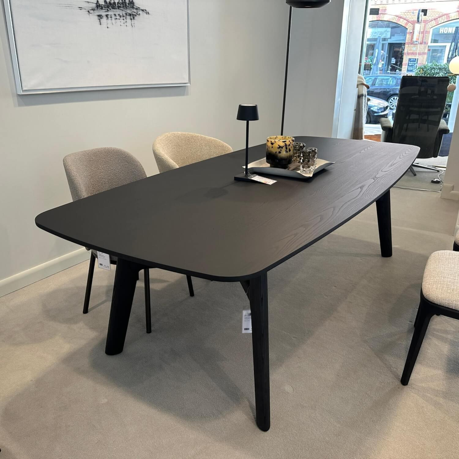 Poliform - Esstisch Curve Holz Ulme Schwarz mit Traverse in Kernleder Oliva - 3