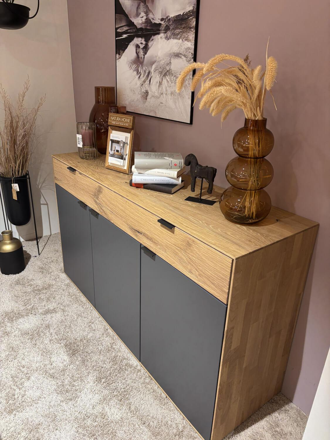 Natura - Sideboard Tucson Korpus Wildeiche Front Spalteiche Und Lack Graphitgrau Mit Besteckeinsatz - 3