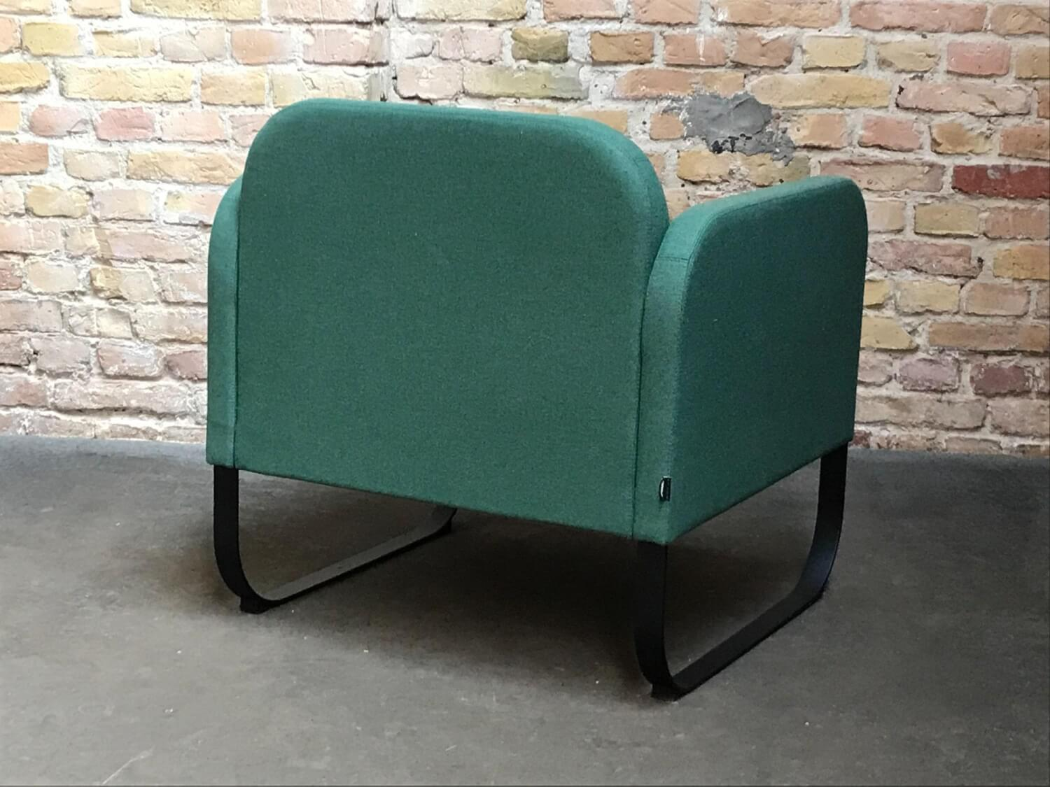 Johanson Design - Sessel Bail Lounge Chair Stoff Camira Mainline Flax Farringdon MLF29 Gestell RAL 9005 - 3