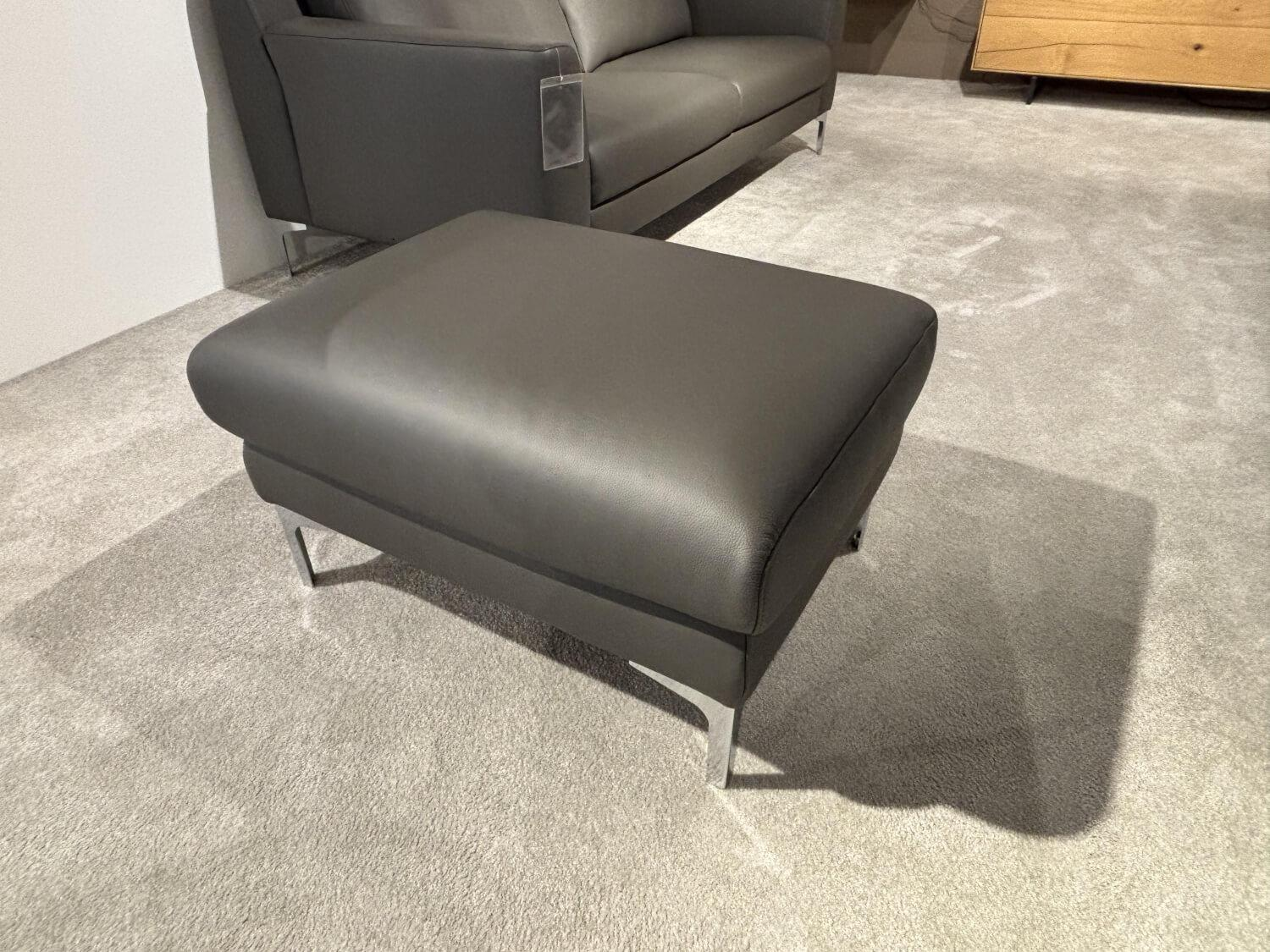 DFM - Garnitur Casablanca Leder W2 Anthrazit Füße Chrom 2 Sofas 1 Hocker - 4