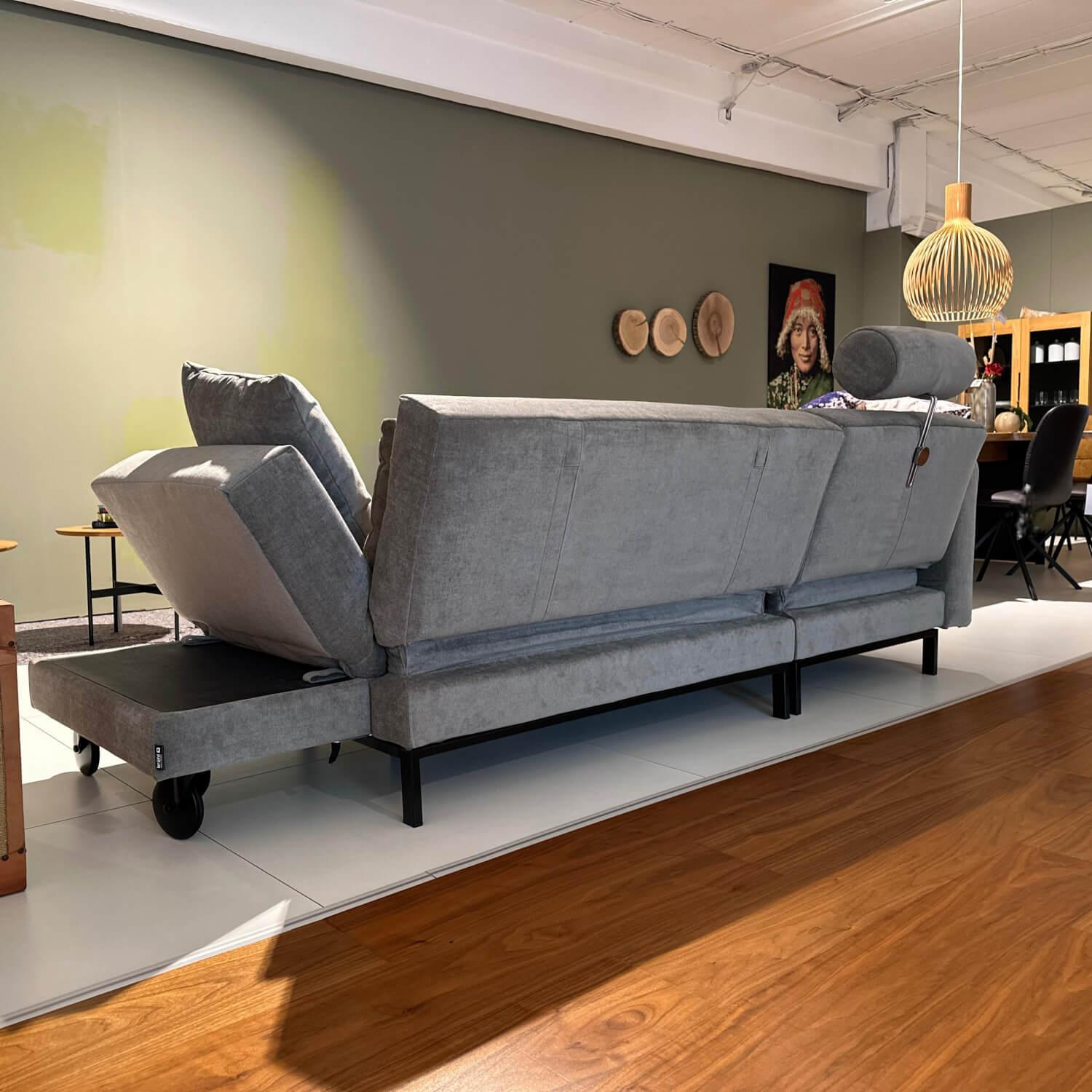 Brühl - Sofa Four Two Stoff 2813 0021 Greige Grau Beige Metallkufen Und Rollen Schwarz - 2