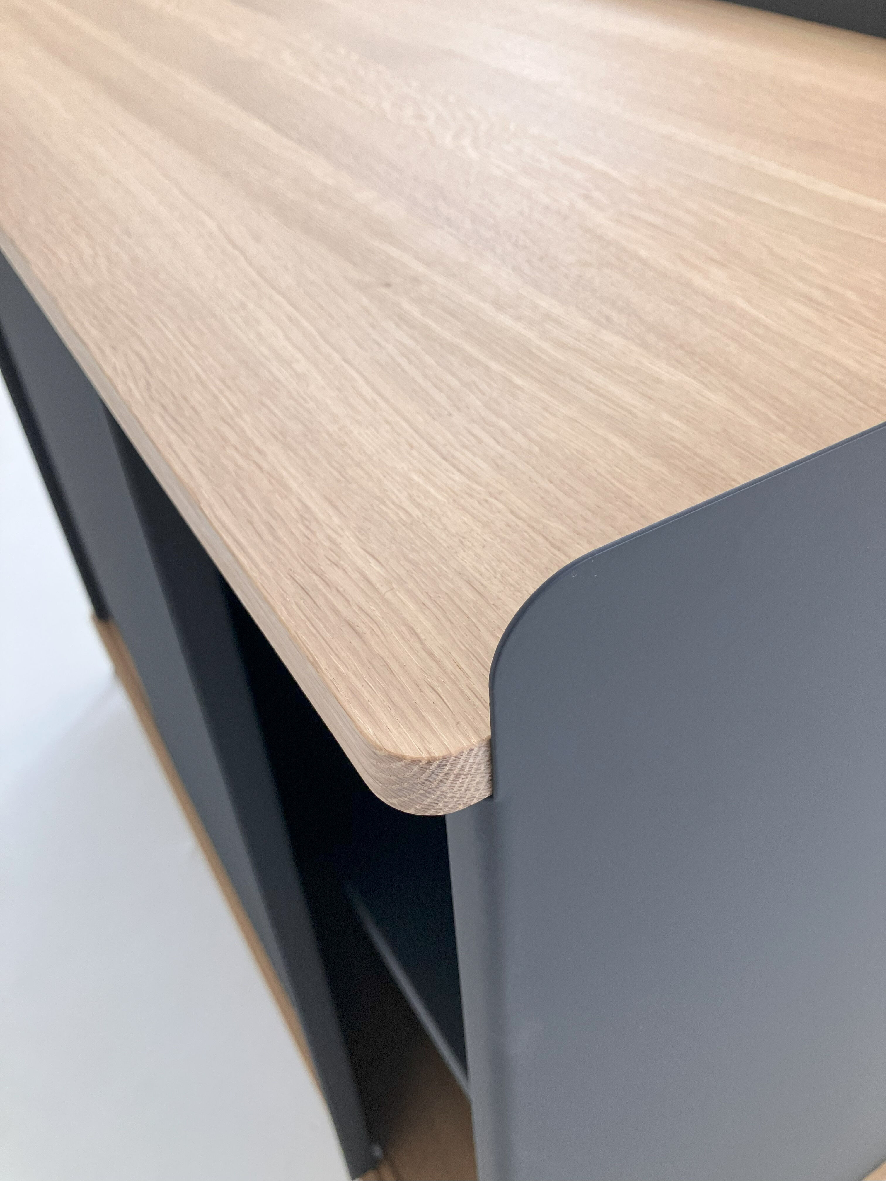Muuto - Sideboard Enfold Platte Eiche Geölt Korpus Stahl Schwarz Pulverbeschichtet - 6