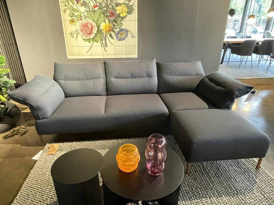 Hay - Ecksofa Pandarine Stoff Fiord 981 Grau Gestell Walnuss Geölt  - 2
