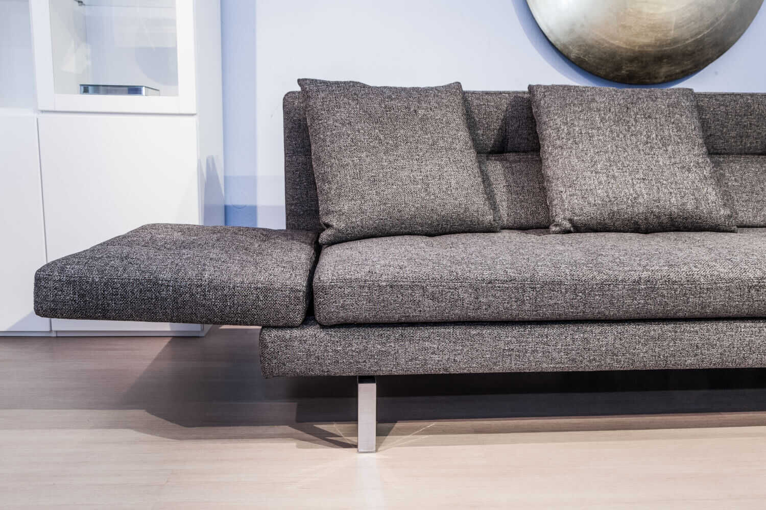 Brühl - Ecksofa Amber in Stoff grau mit verstellbaren Armlehnen - 13