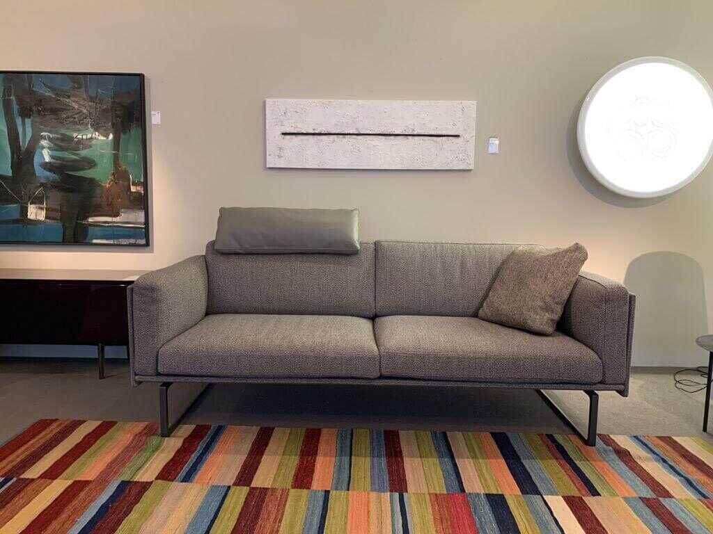 Cassina - Sofa "8" 2-Sitzer Stoff 20305 Quarzo 13F364 mit verstellbarer Kopftsütze in Leder - 2