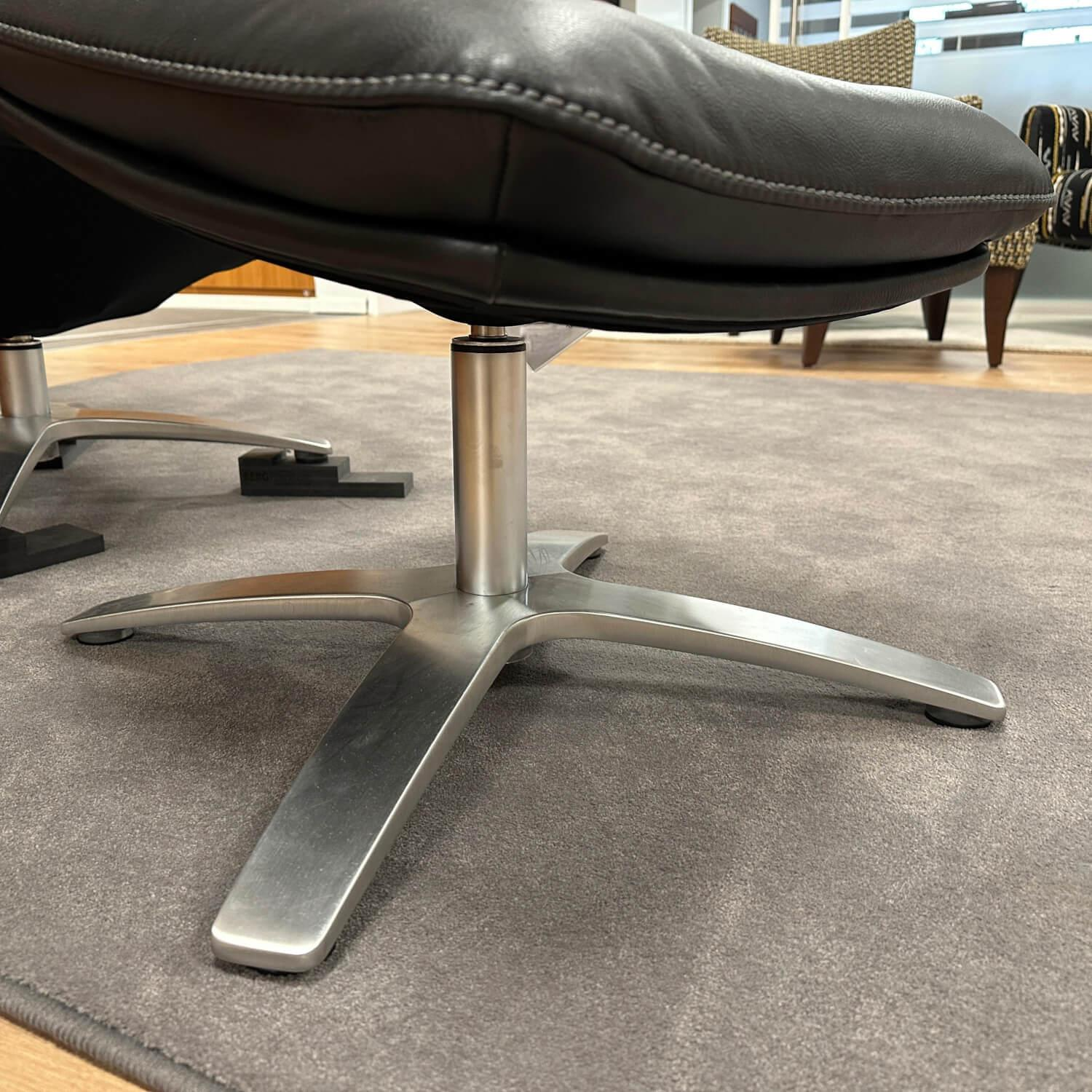 Berg Furniture - Sessel Nasa Hoch Leder Rustical 99991 Schwarz Sternfuß Aluminium Matt Mit Wippfunktion Inklusive Hocker - 6