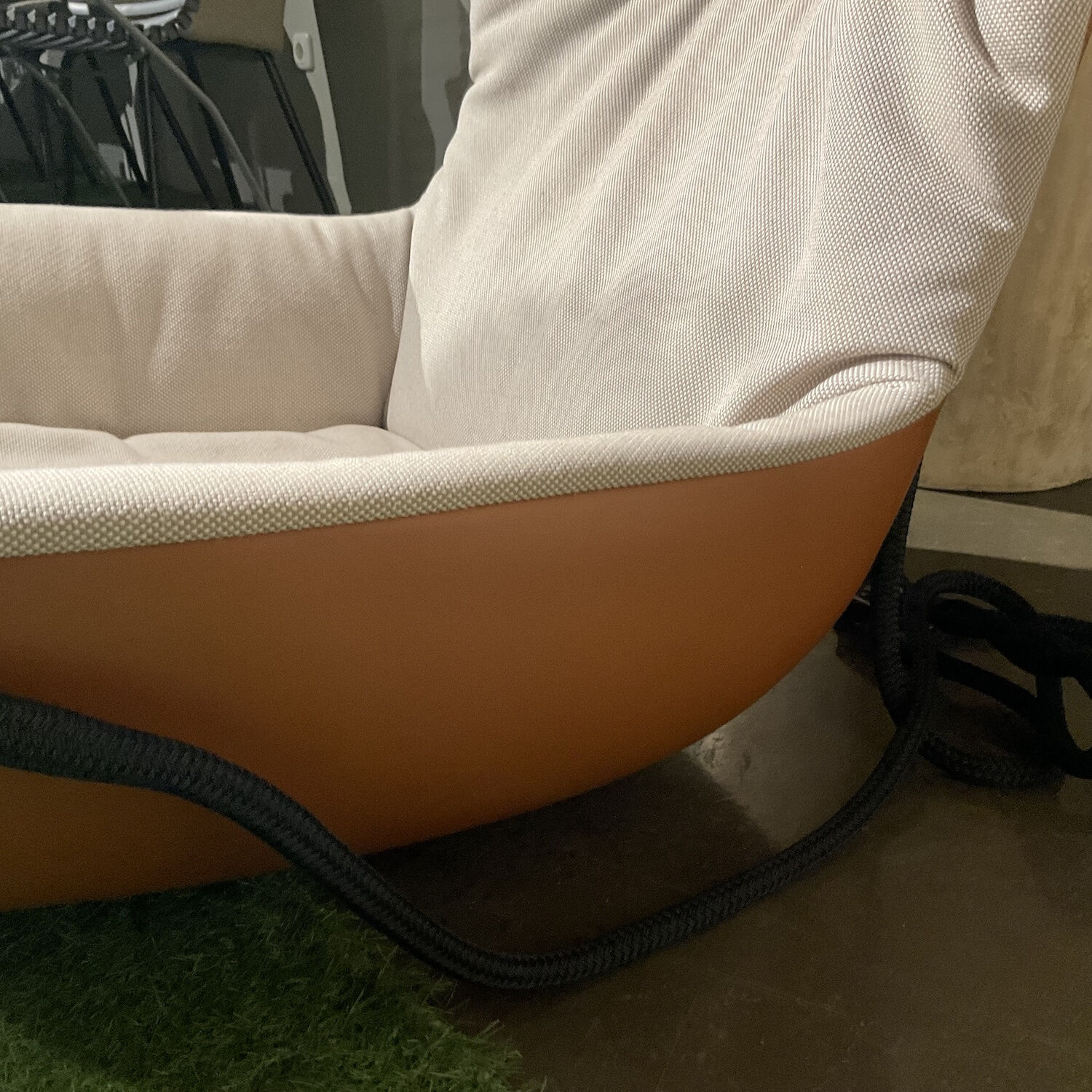 Freifrau - Hängesessel Leya Wingback Swingseat Innen Stoff Novum Cocos Beige Außen Leder Opium Cognac Braun - 5