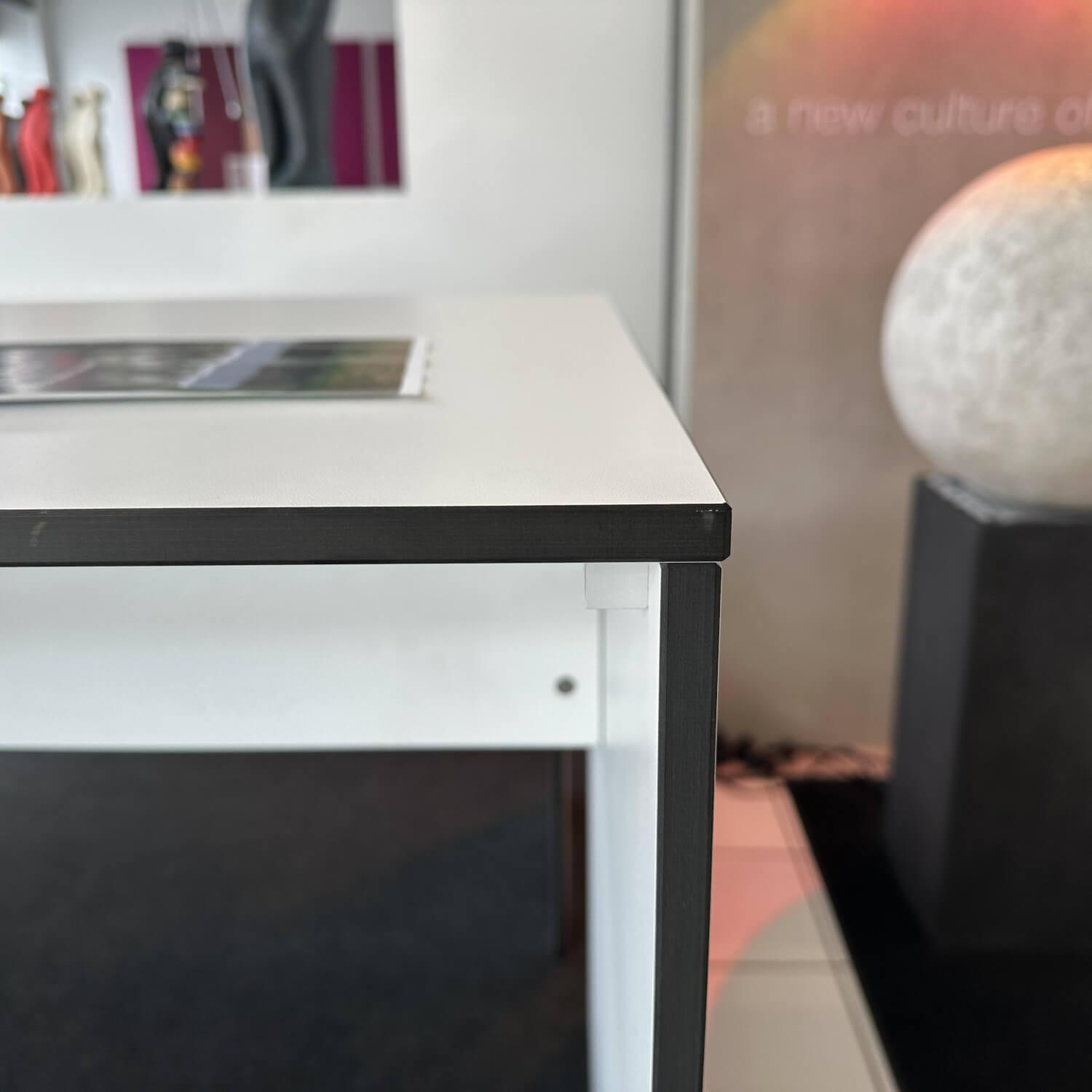 Conmoto - Essgruppe Riva Outdoor HPL Kunststoff Weiß Kanten Schwarz - 4