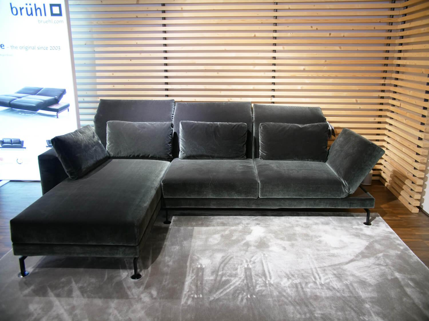 Brühl - Ecksofa Moule Medium Stoff 4473 98 Grau Ablage Leder Lama Grau Gestell Schwarz - 4