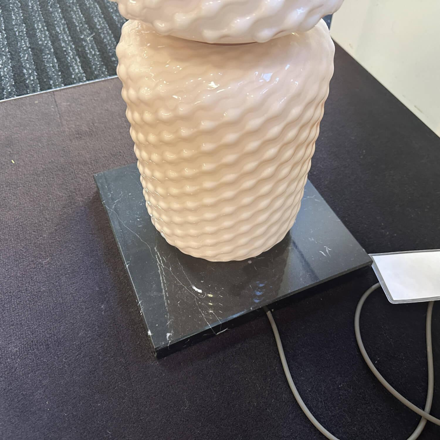 Cassina - Stehleuchte Ficupala Schirm Glas Schlamm Braun Gestell Glas Rosa Fuß Marmor Nero Marquina Schwarz - 7