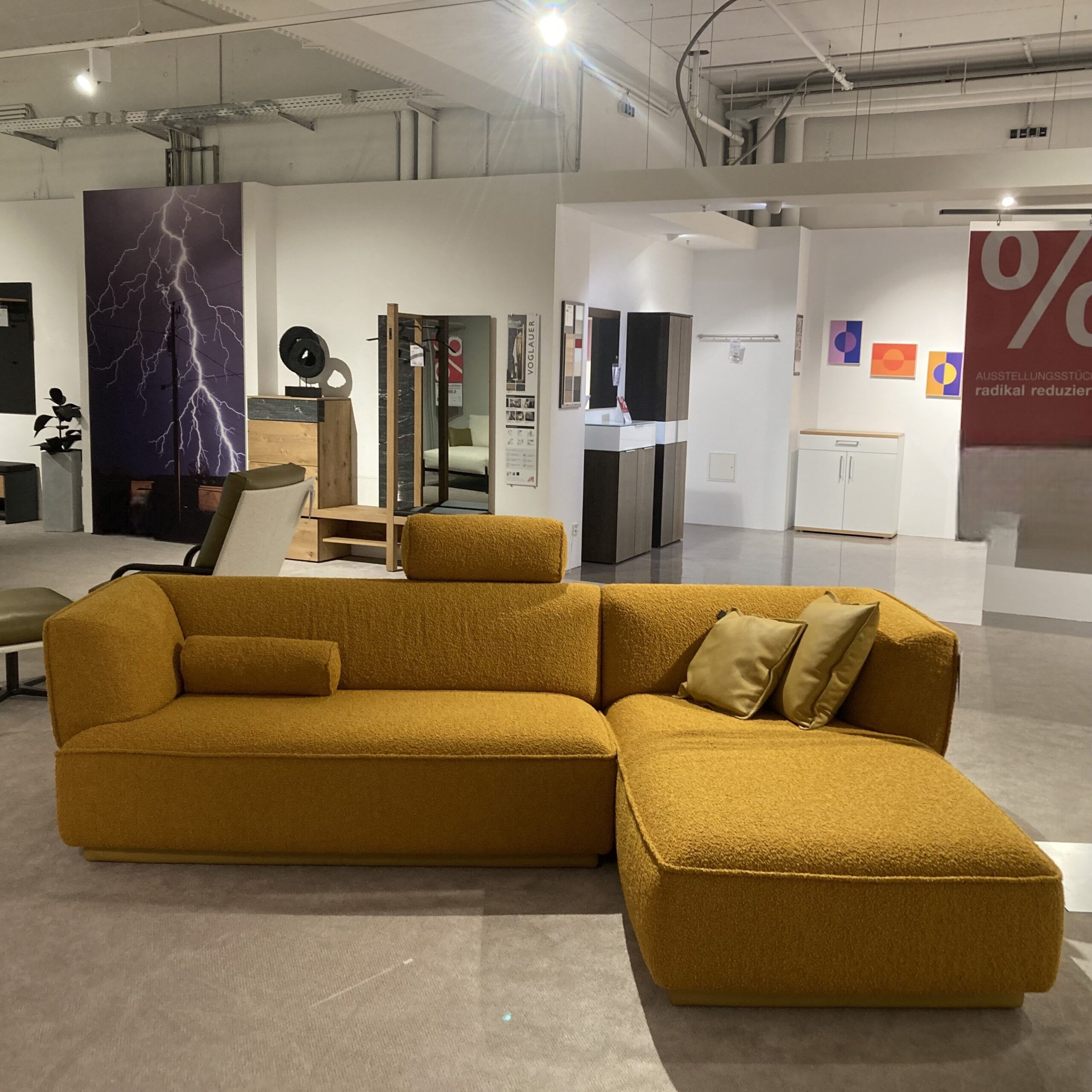 Leolux - Ecksofa Loya R32 Stoff Robou Amber Gelb Orange Fußleiste Leder Amber Gelb Orange Inklusive Kissen - 6