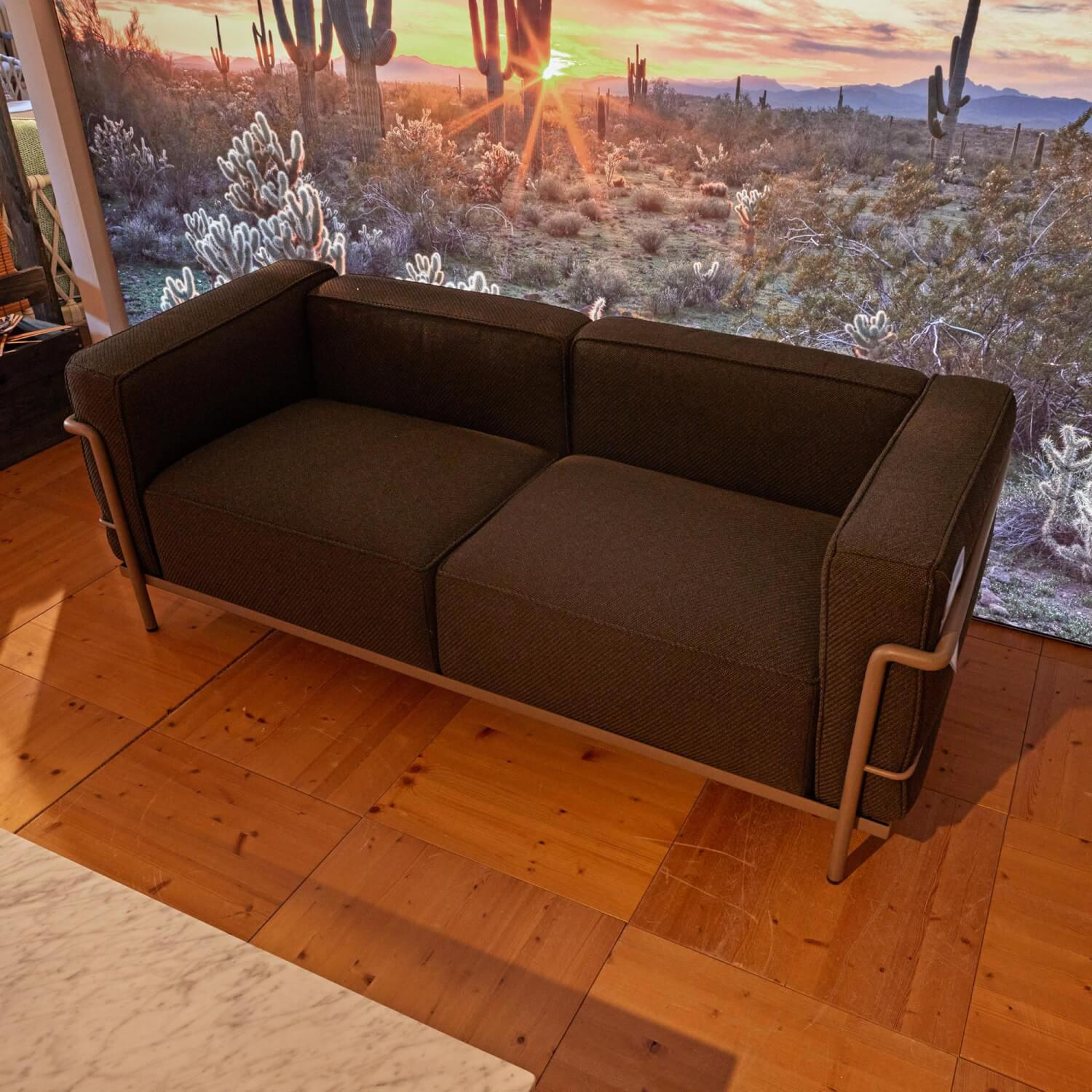 Sofa 2-Sitzer Outdoor LC3 Bezug 13L368 Gestell Schlamm Gebeizt