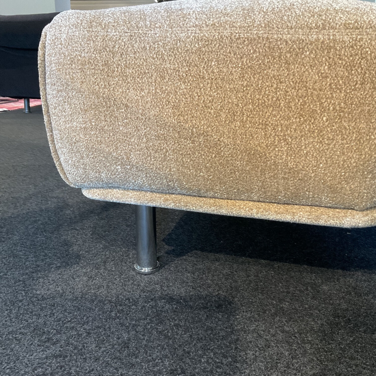 Edra - Chaiselongue Standalto Stoff T8575-33 Creme Füße Paladium Metall - 7