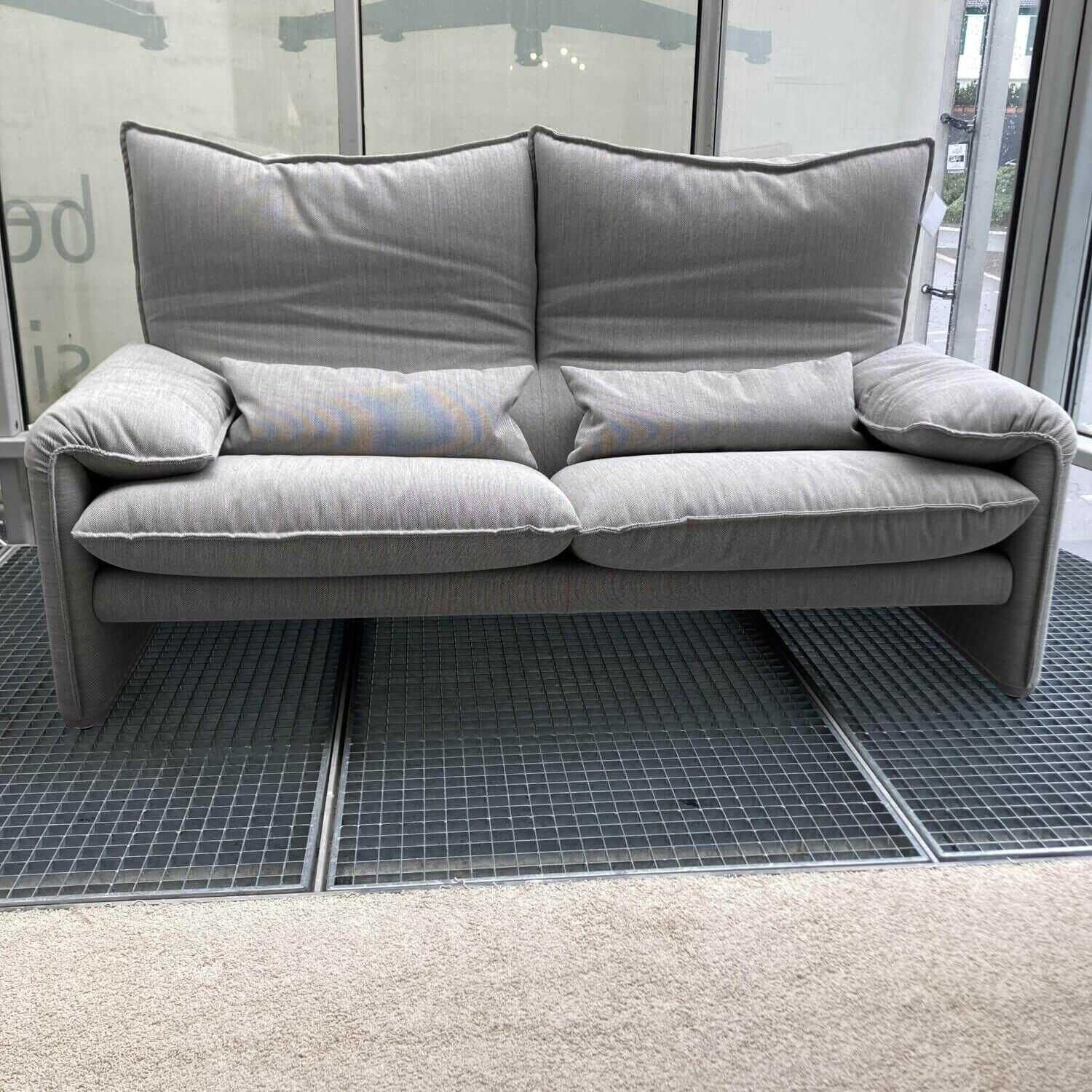 Sofa 2-Sitzer Maralunga Stoff Grau