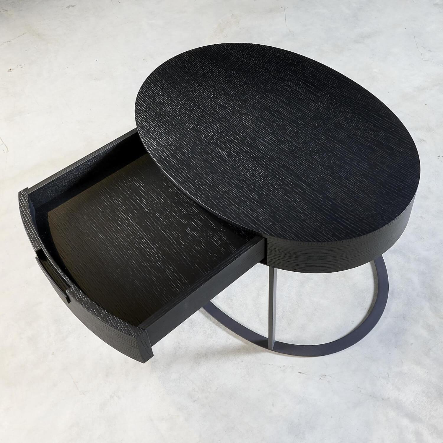 Nachttisch Beistelltisch AMPHORA Oval Gestell Stahl Graphit Lackiert 0252g Tischplatte Eiche Schwarz Gebürstet 0381n
