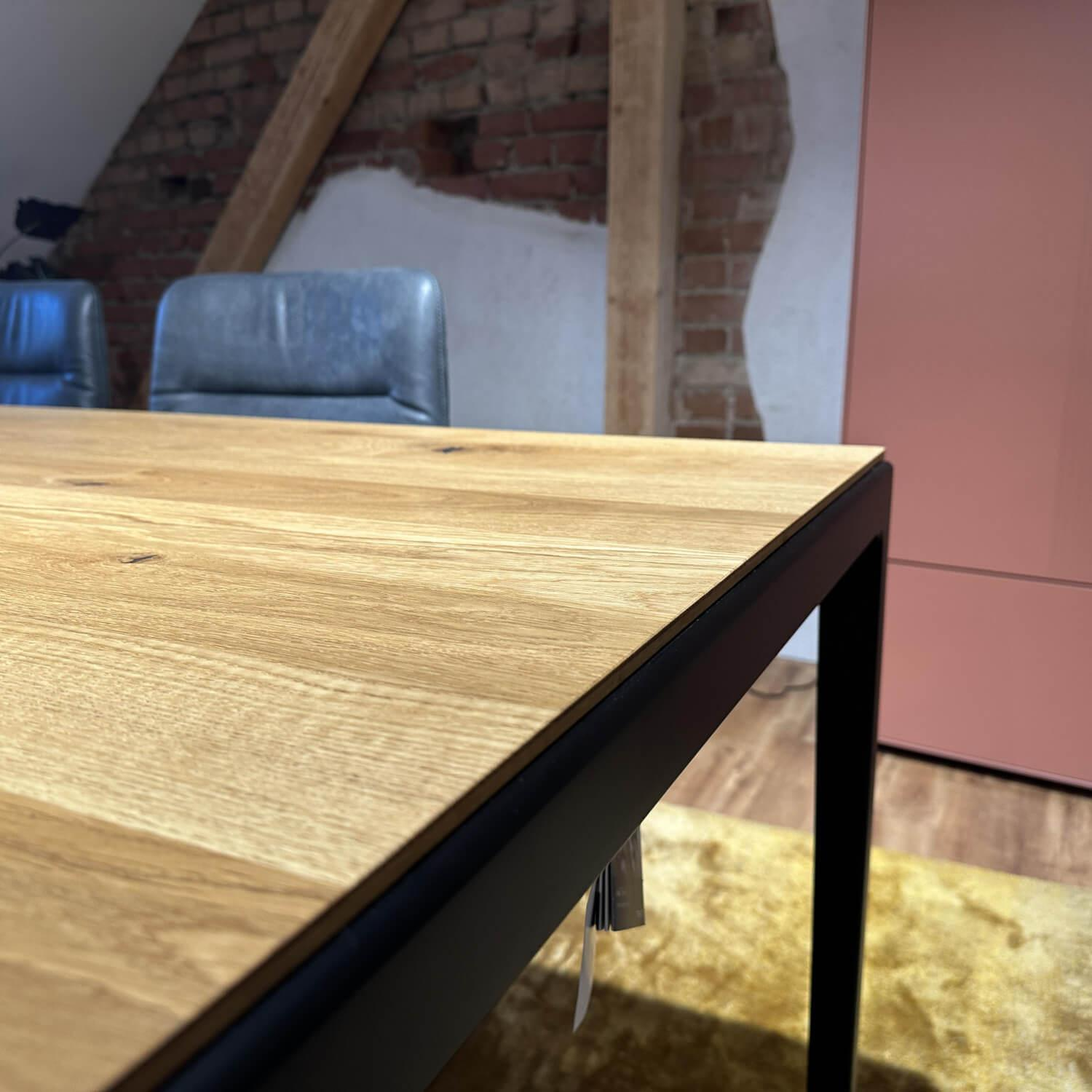 Team 7 - Esstisch Tak Eiche Wild Natur Geölt Gestell Stahl Pulverbeschichtete Schwarz Matt Mit Auszug - 6