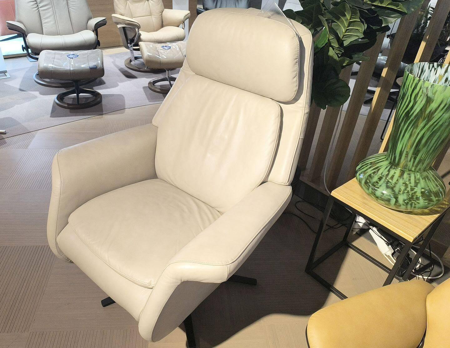 Stressless - Relaxsessel Sam Leder Paloma 37 Frog Creme Base 45 Gestell Matt Schwarz - 2