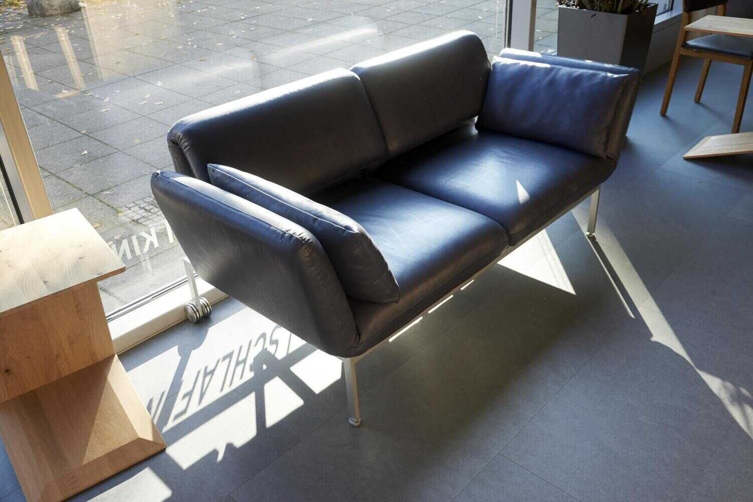 Sofa Roro Medium Leder Lama 5669 0025 Blau