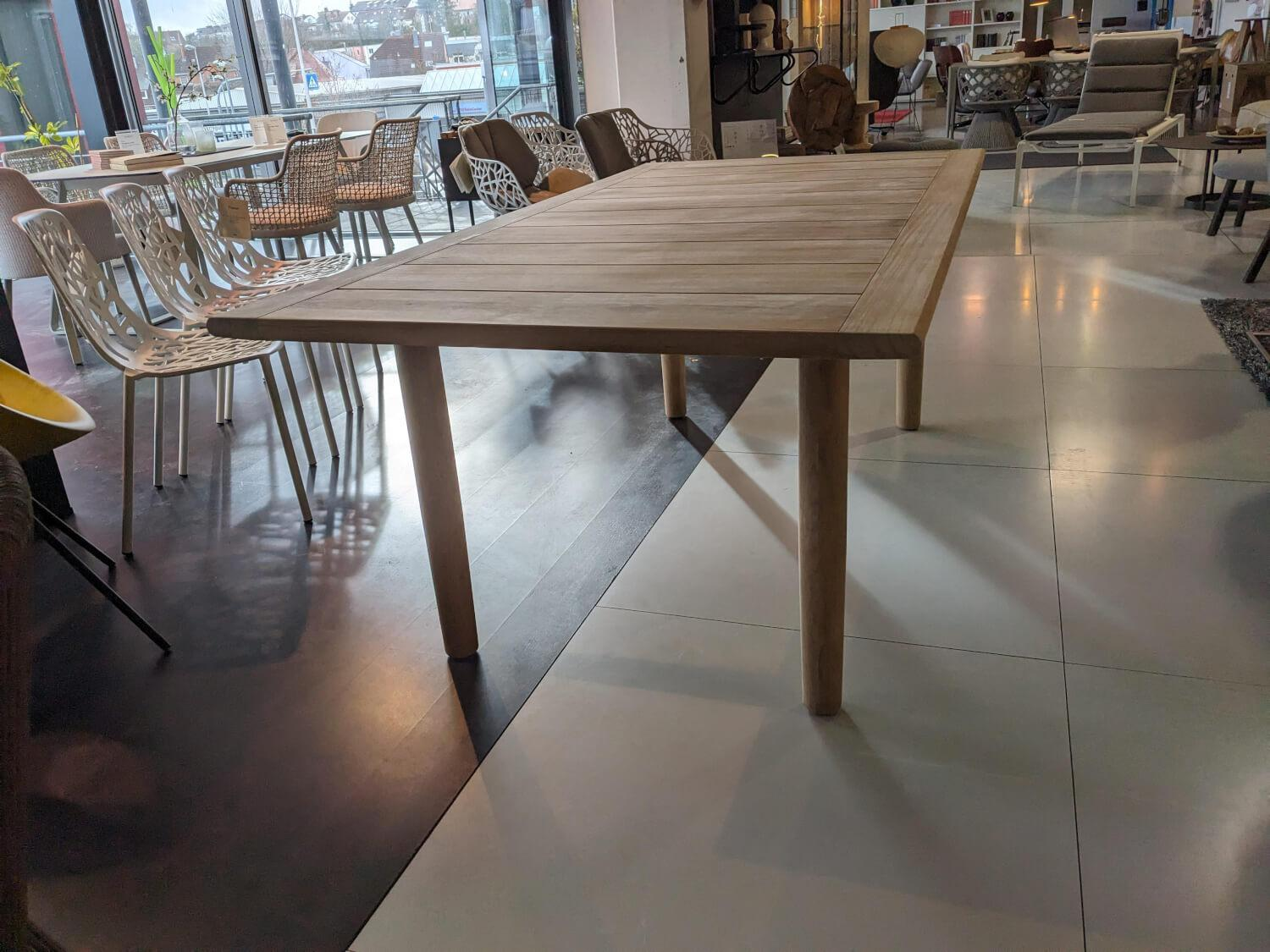 DEDON - Tisch Tibbo Outdoor Massivholz Teak 205 Geölt - 9