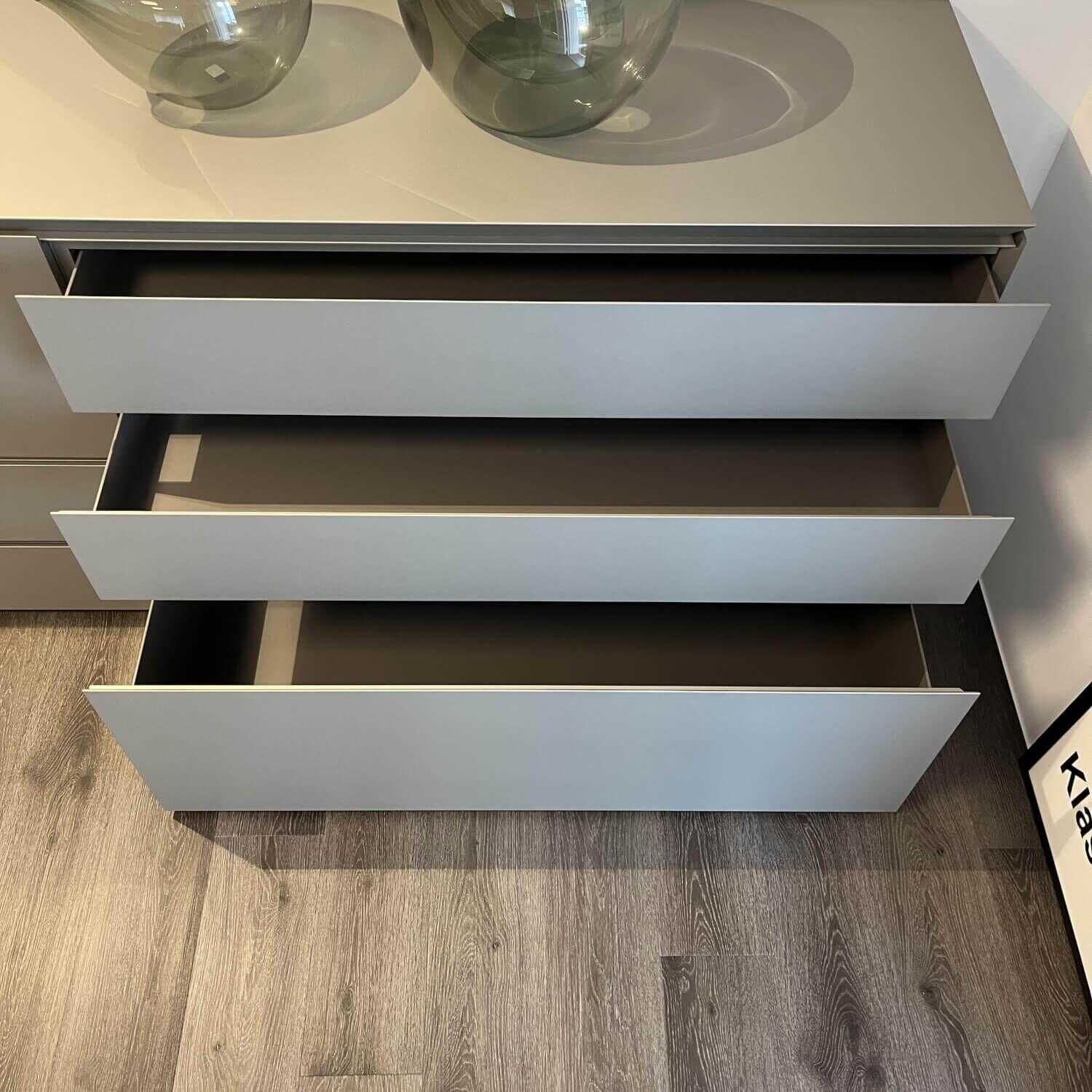 Interlübke - Sideboard just Cube Bold Lack Silbergrau Metallic M11 - 9