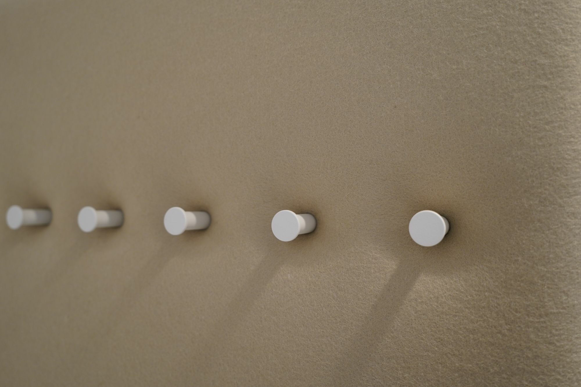 Cascando - Raumtrenner Pillow Space  Stoff Gabriel Soul 61112 Beige Cat. P1 Linke Seite mit Ablagen - 4