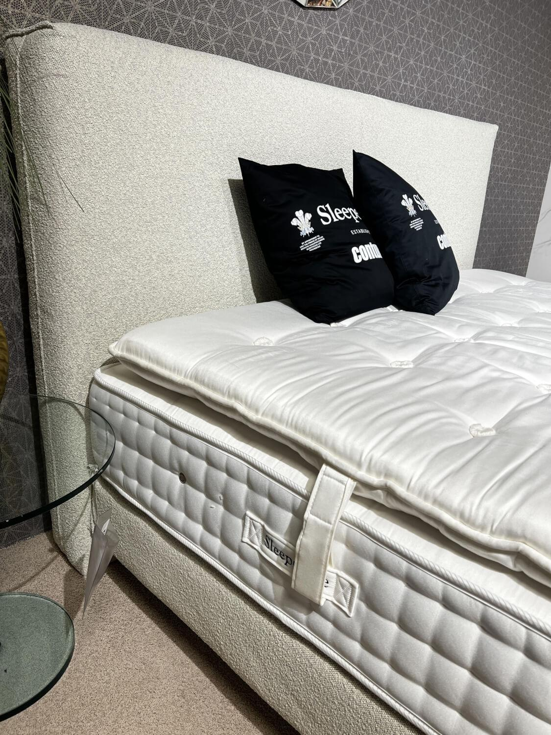 Contur - Boxspringbett 4600 Stoff Copenhagen 901 Beige Füße Metall Silber Inklusive 2 Matratzen Und Topper - 5