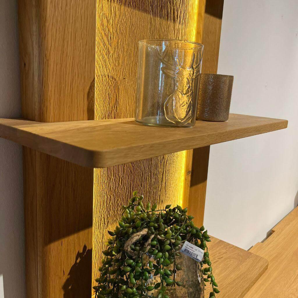 Natura - Wandregal Hillsboro Wildeiche Massiv Geölt Mit Beleuchtung - 2