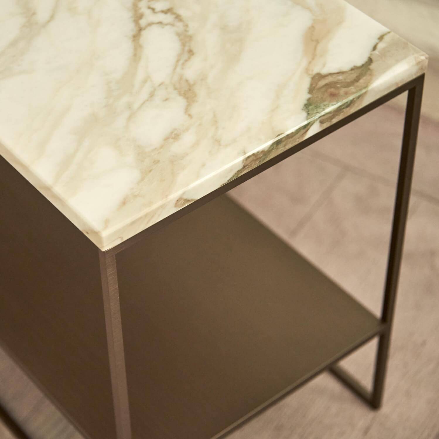 Minotti - Beistelltisch Calder Bronze Platte Mormor Calacatta Weiß Grau Gestell Satiniert Bronzefarbig Lackiert - 8