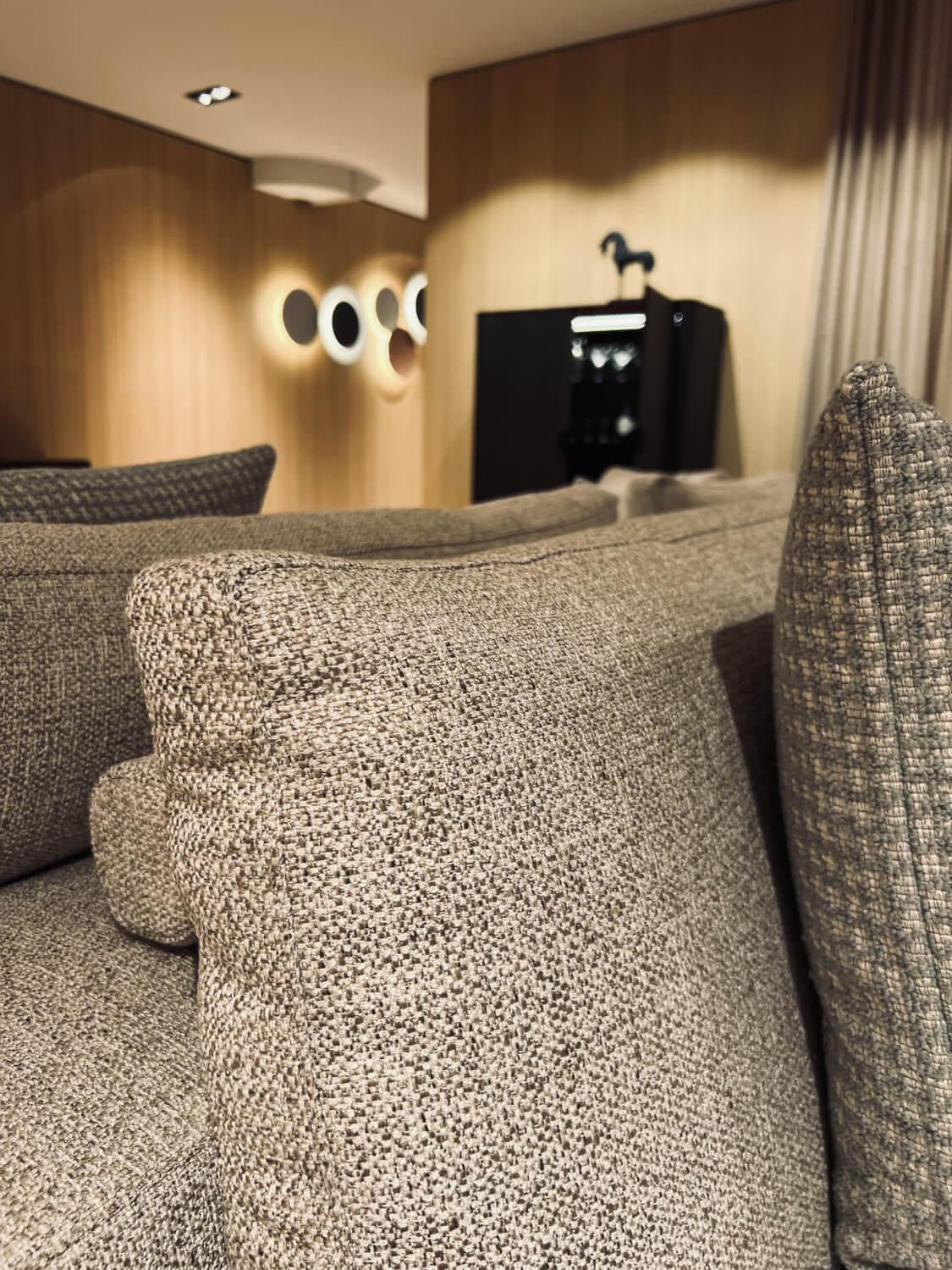 Poliform - Sofa Westside Stoff D Micene 09 Sabbia Beige Basis Nickel Matt Brown Braun Inklusive Kissen - 2