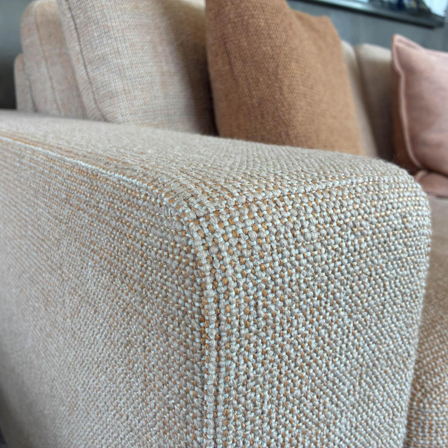 COR - Ecksofa Conseta Stoff 8186 Aprikose Rosa Füße Metall Rosa Lackiert Inklusive Kissen - 7