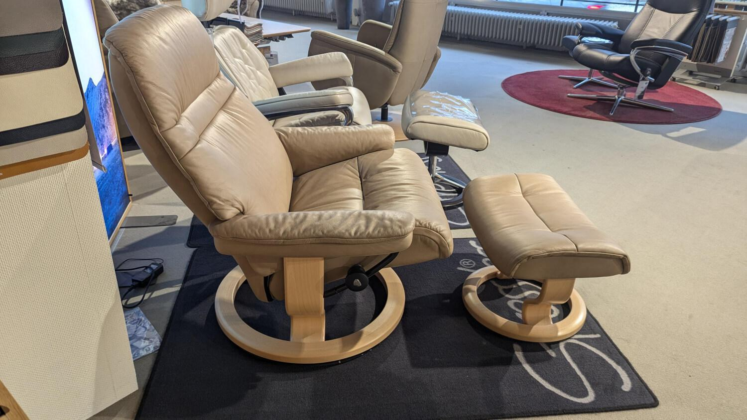 Stressless - Sessel Sunrise L Leder Paloma Sand Beige Gestell Classic Eiche Natur Mit Hocker - 2