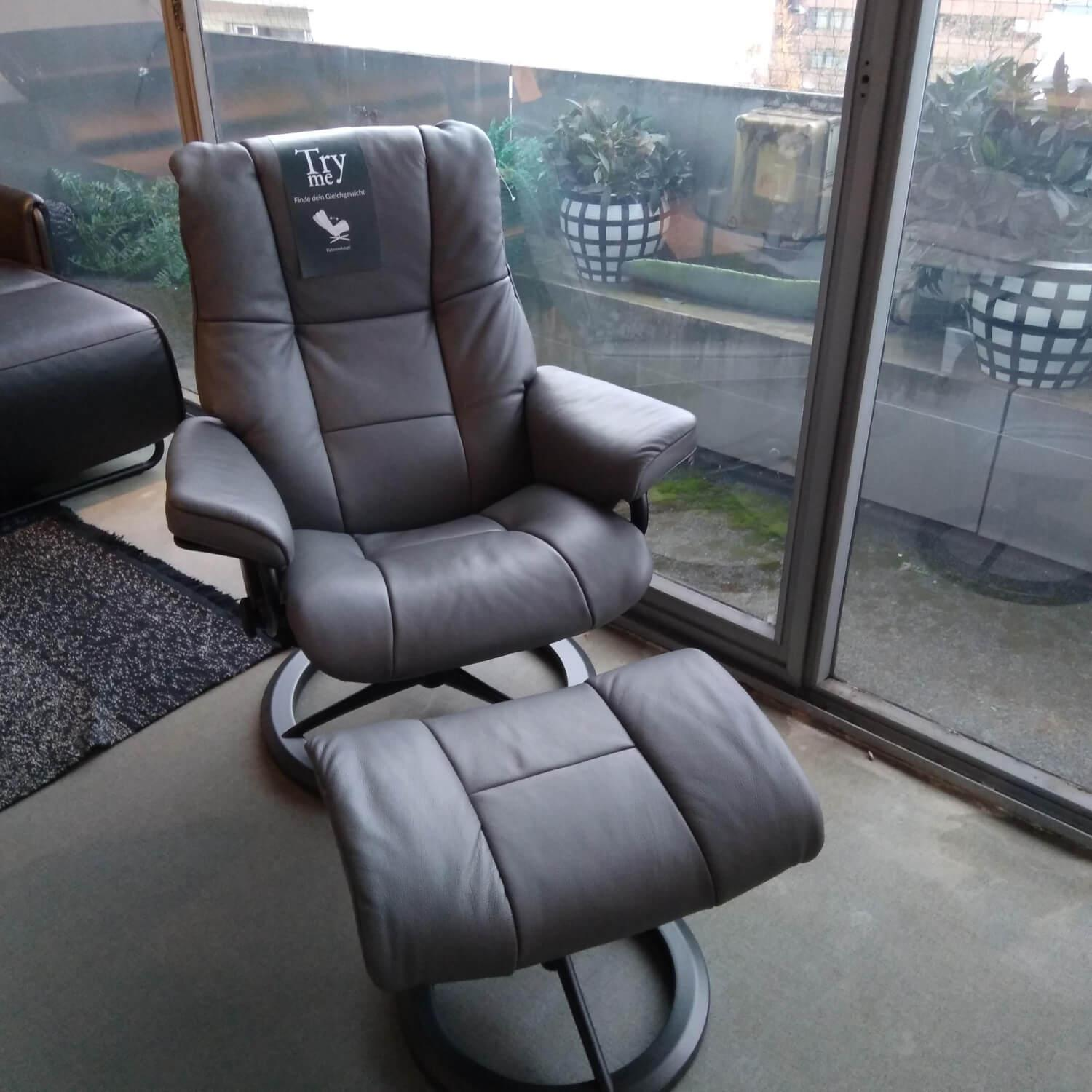 Stressless - Sessel Mayfair M Leder Cori Grau Gestell Matt Schwarz Signature mit Hocker - 3