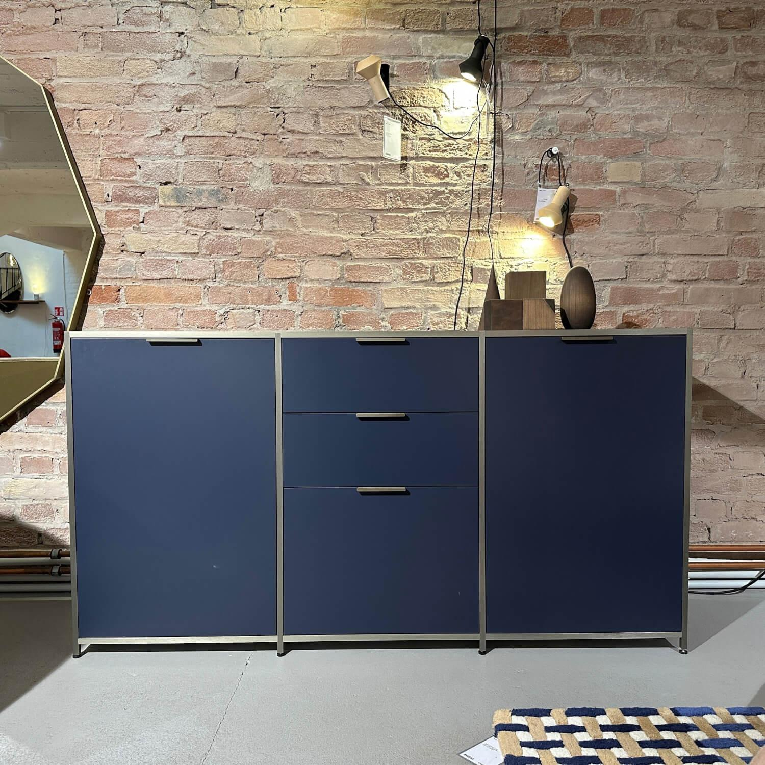 Ligne Roset - Anrichte Dita Lack Bleu Nuit Dunkelblau - 2