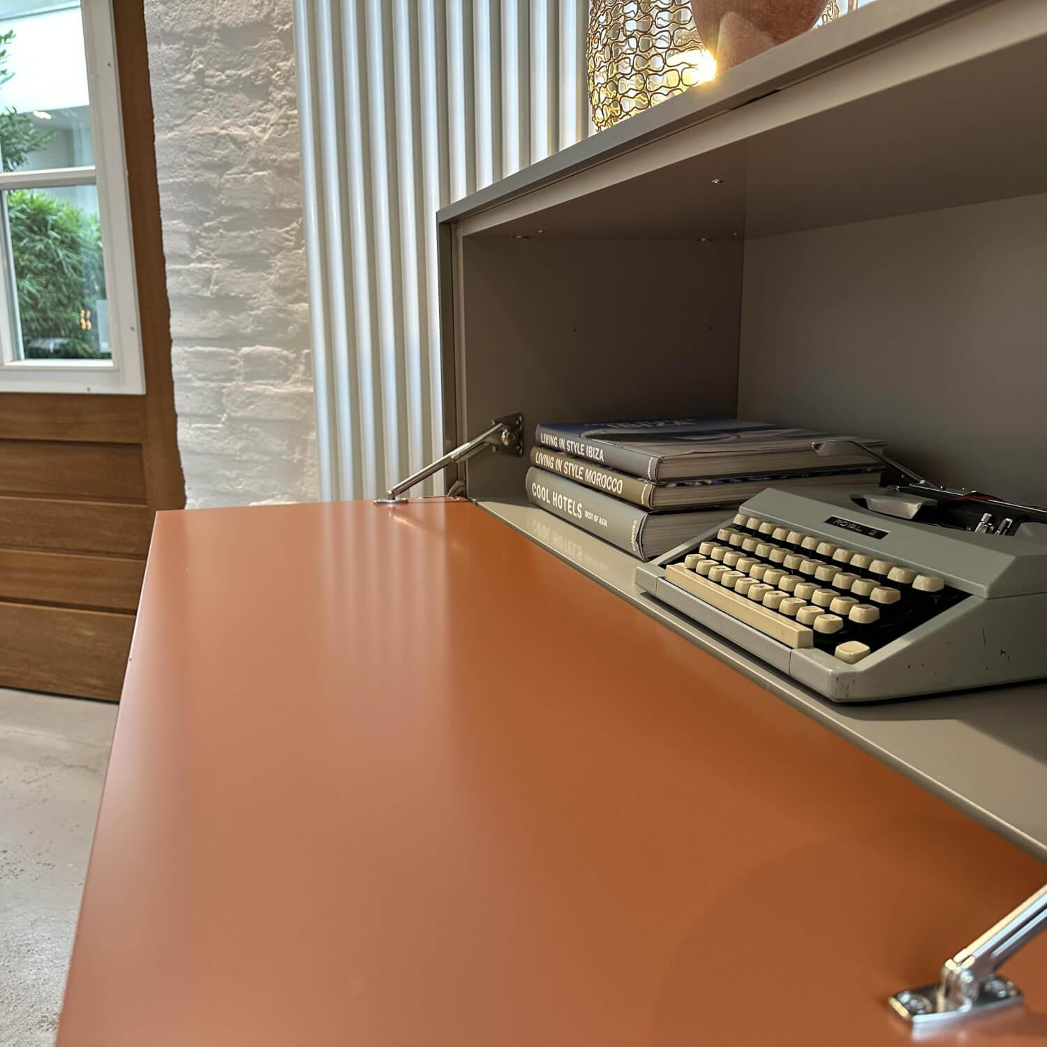 Ligne Roset - Sekretär Dita Lack Couleurs Cuivre Braun Orange Rahmen Metall Bronzeeloxiert Mit Kabeldurchlass - 4