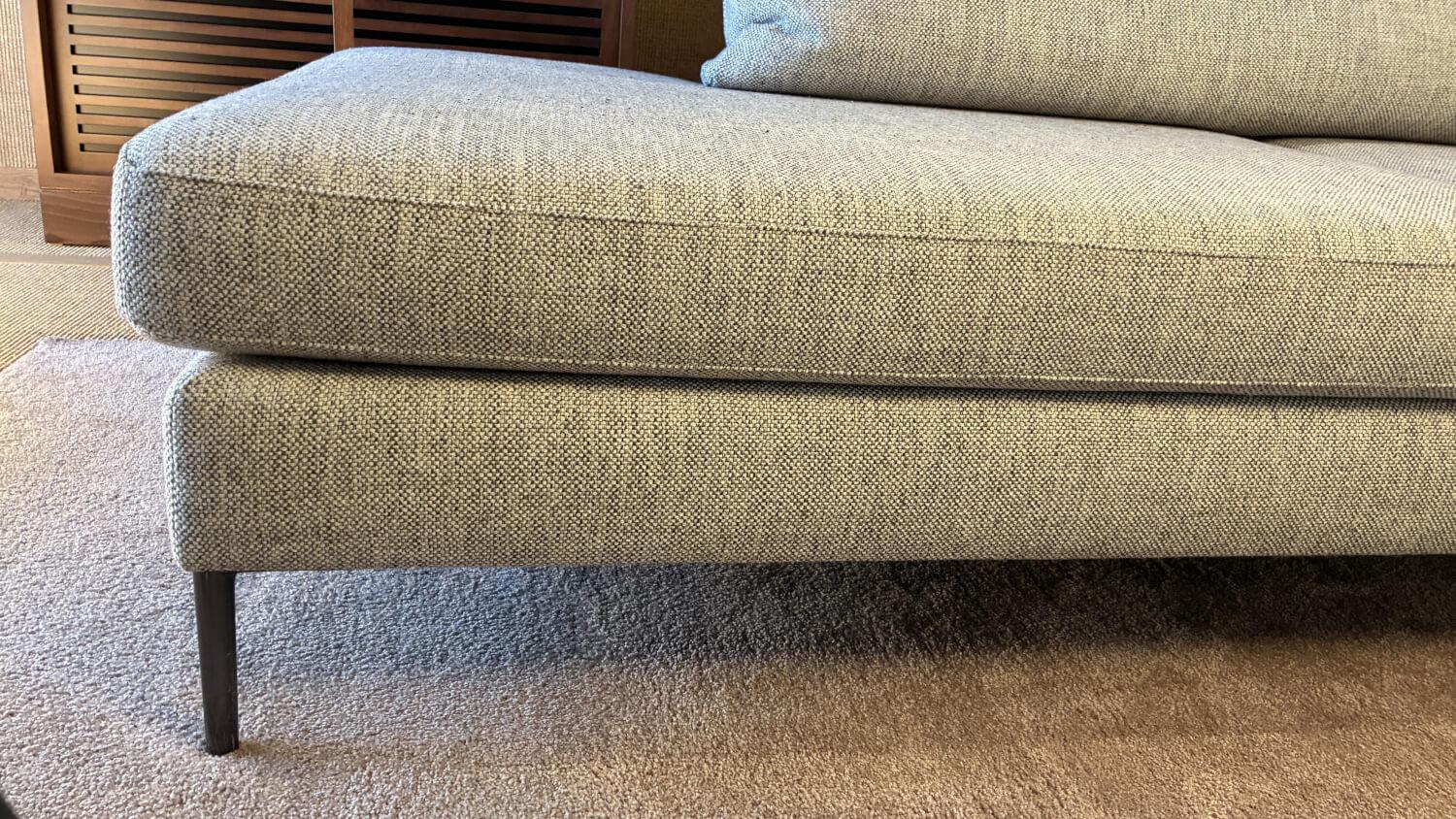 Montis - Sofa Daley Dormeuse Stoff Grau Füße Metall Schwarz - 5