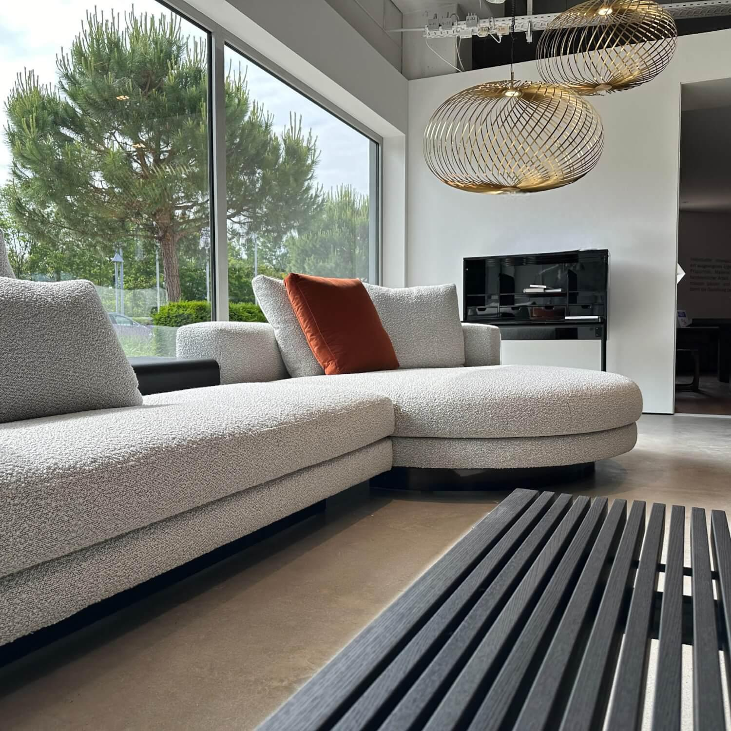 Minotti - Sofa Connery Stoff Orangerie 02 Cenere Grau Metall Glänzend Lackiert Brandy Mit Kunststoffgleitern - 6