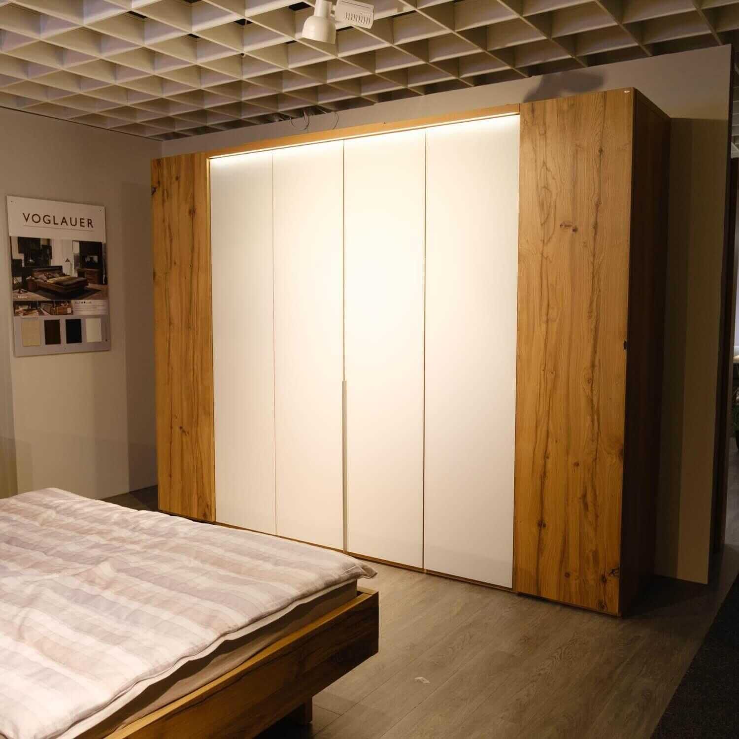 Schlafzimmer V-Pur Eiche Altholz Frontglas Optiwhite Doppelbett Kommode Kleiderschrank
