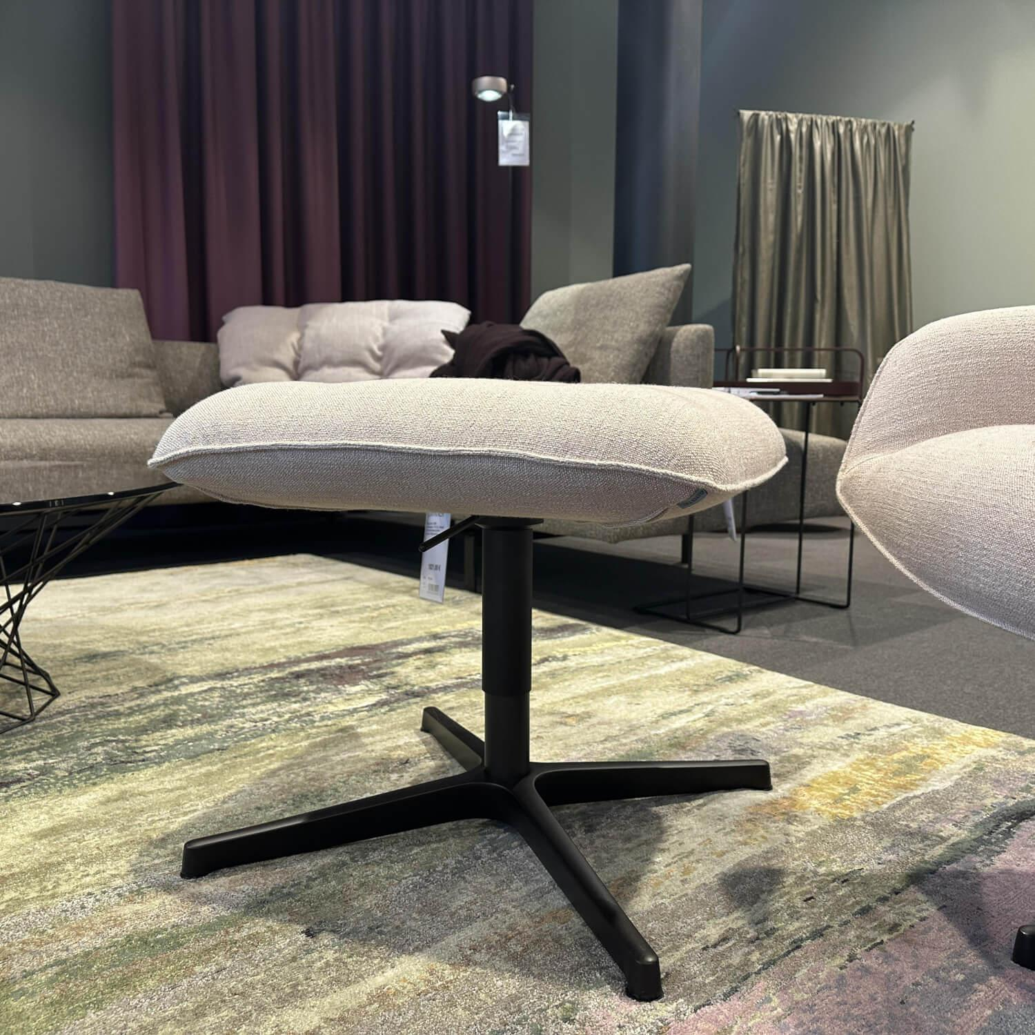 Walter Knoll - Sessel Onsa Stoff Gaia 7889 Champagne Beige Gestell Metall Bronze Pulverbeschichtet Inklusive Hocker - 6