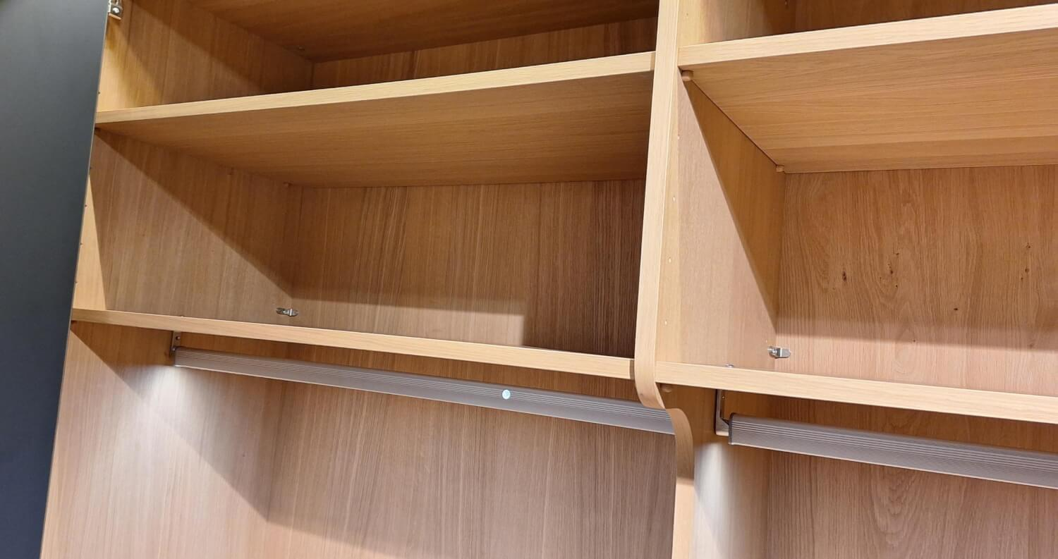 Voglauer - Schlafzimmer V Alpin Sleeping Eiche Altholz Glas Anthrazit Mit Beleuchtung - 4