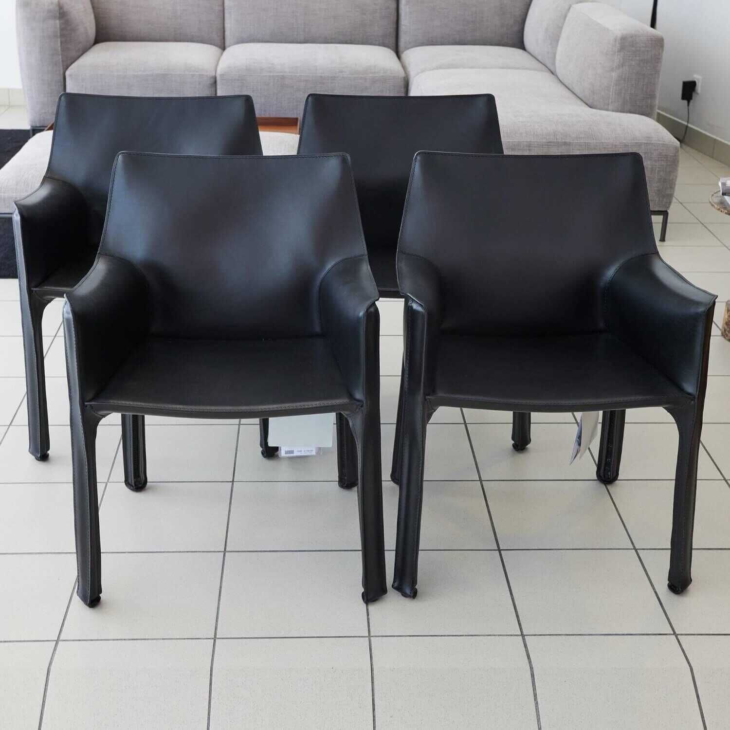 Cassina - 4er-Set Kernlederstuhlgruppe Cab Leder Cucio Nero - 8